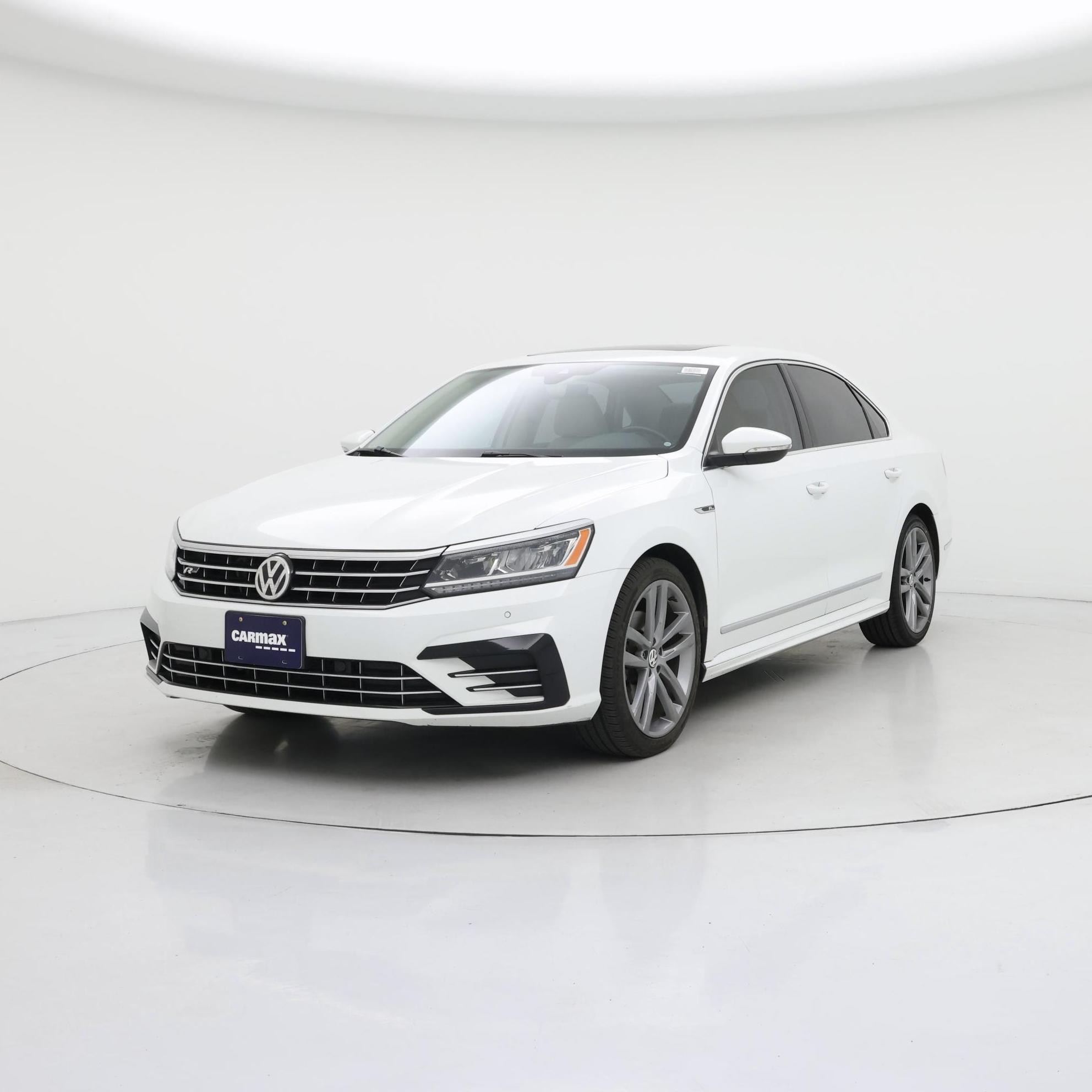 Thumbnail: 2019 Volkswagen Passat - 4