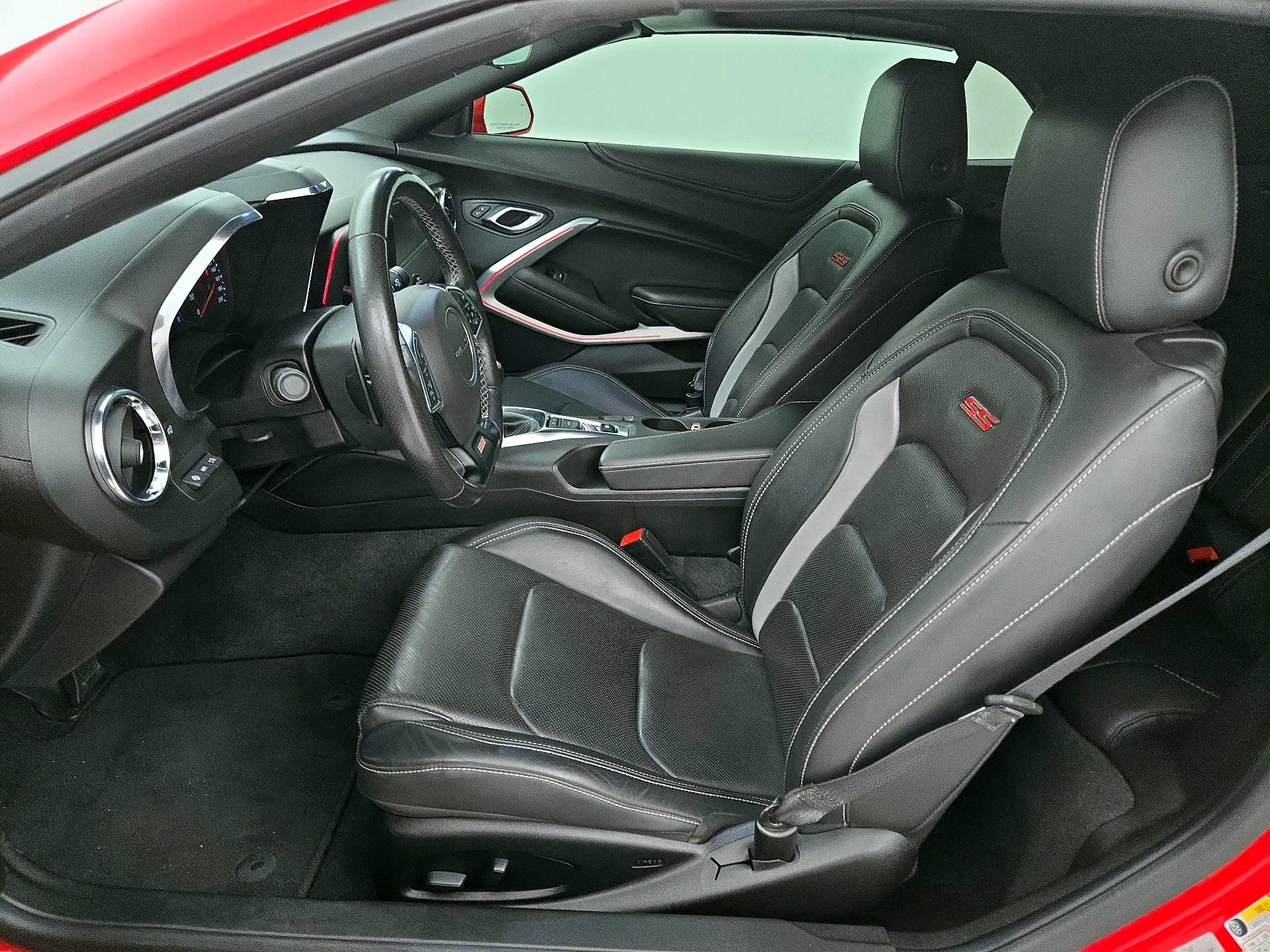 Thumbnail: 2019 Chevrolet Camaro - 11