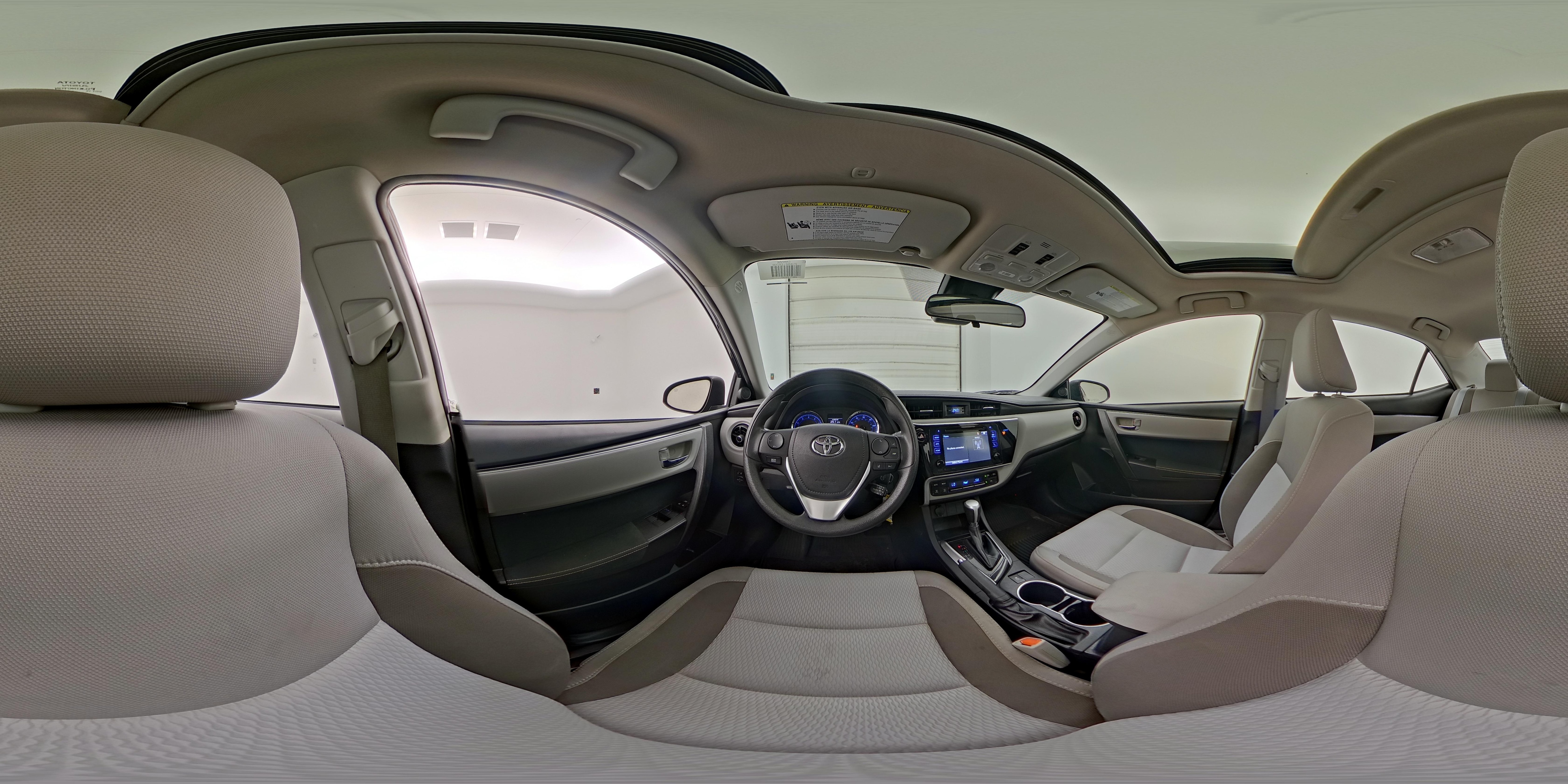 2018 Toyota Corolla LE - Photo 27