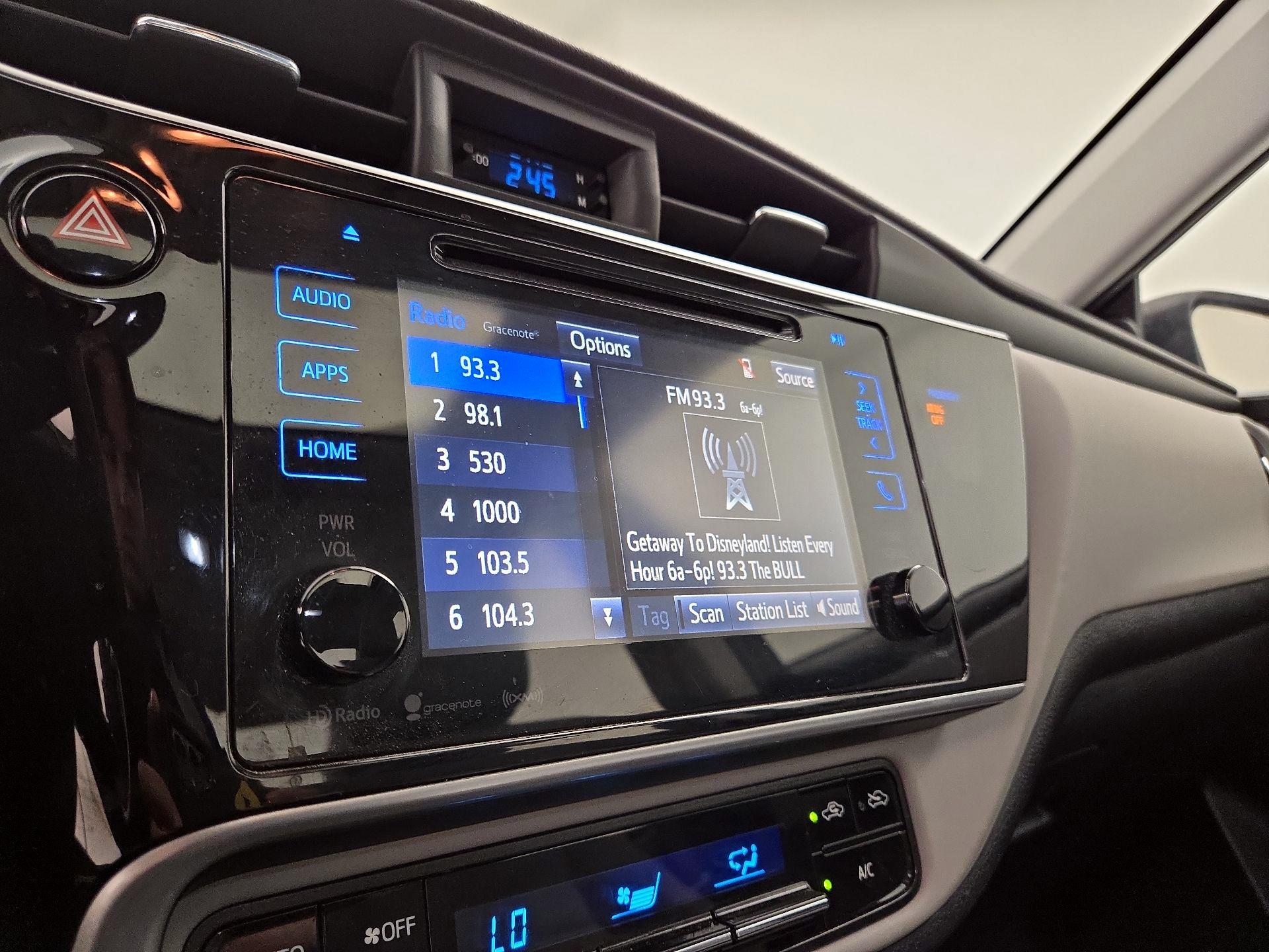 Thumbnail: 2018 Toyota Corolla - 15