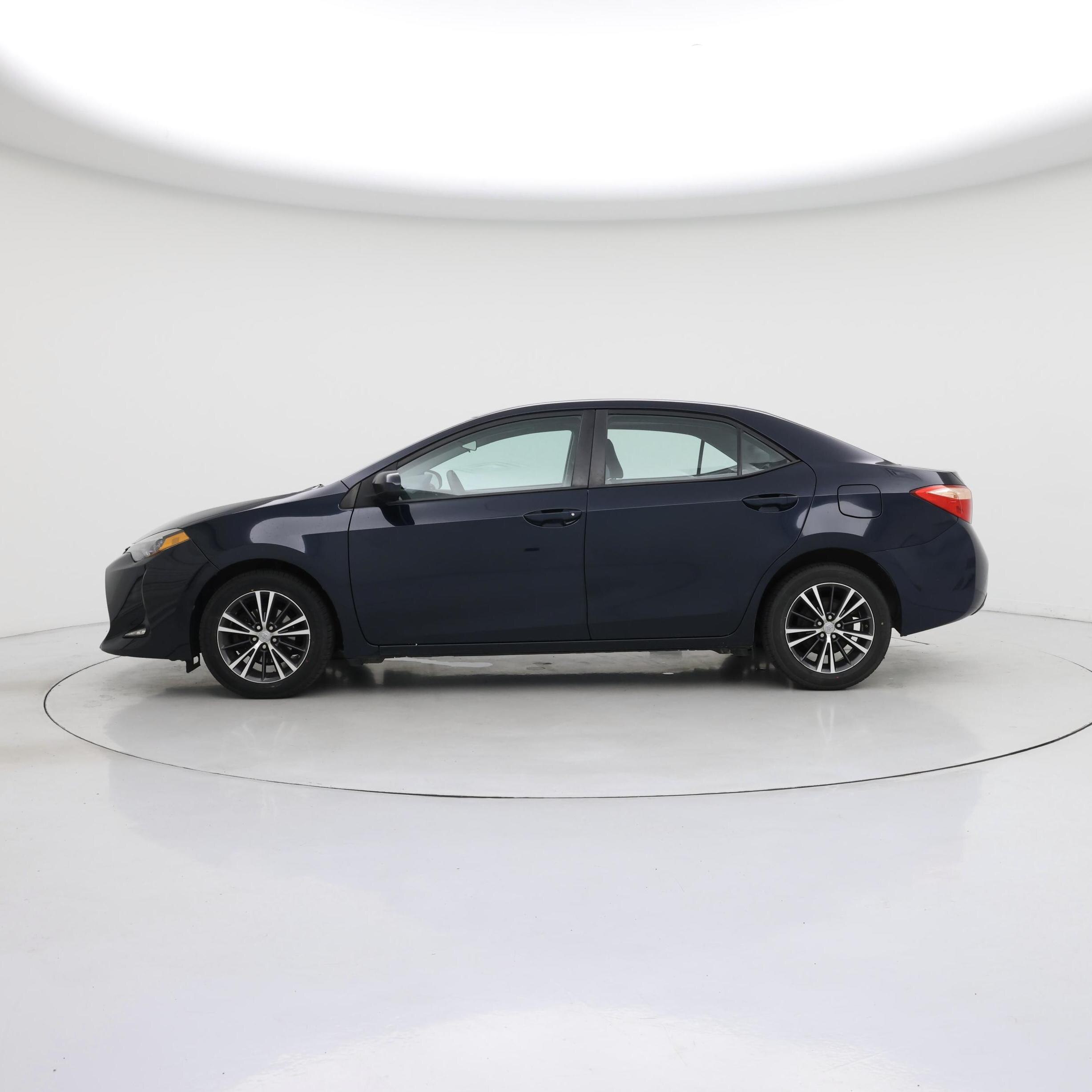 Thumbnail: 2018 Toyota Corolla - 3