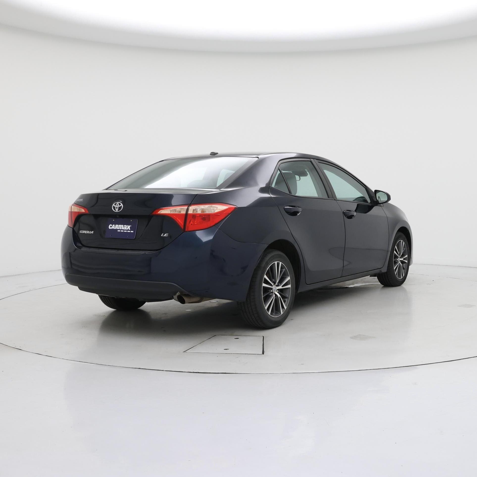Thumbnail: 2018 Toyota Corolla - 8