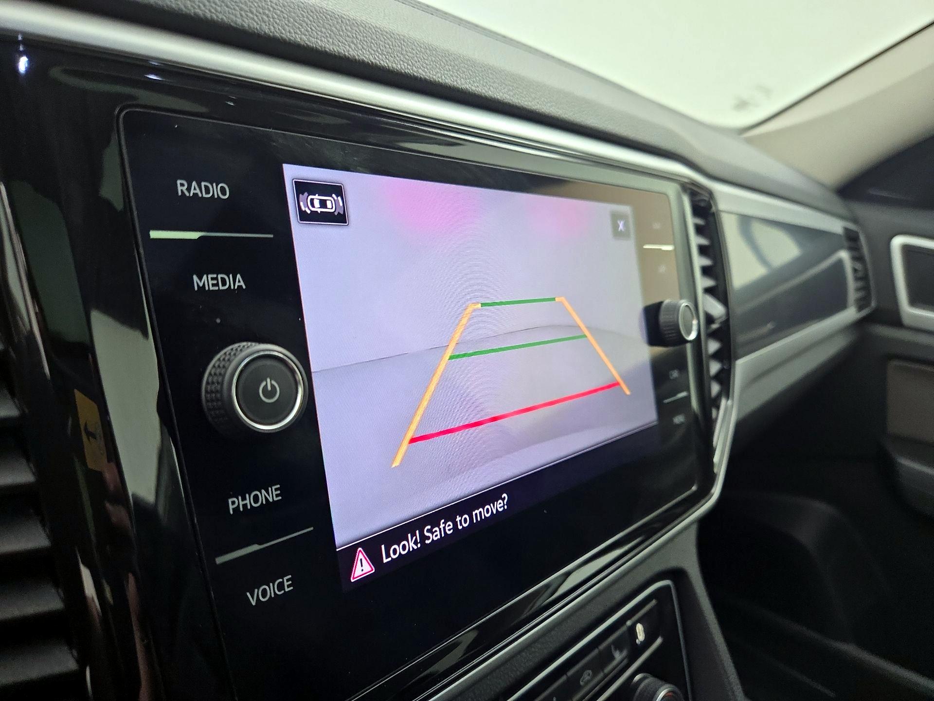 Thumbnail: 2022 Volkswagen Atlas - 14