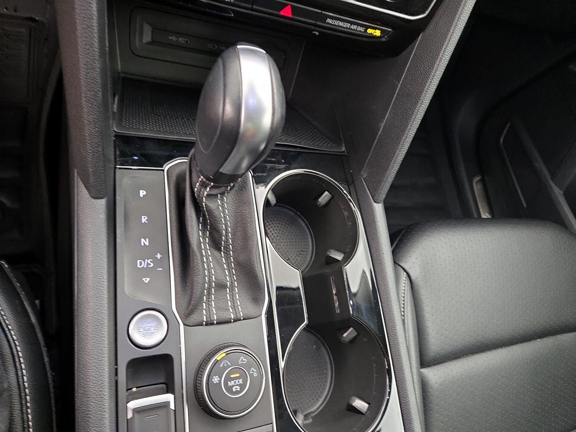 Thumbnail: 2022 Volkswagen Atlas - 17