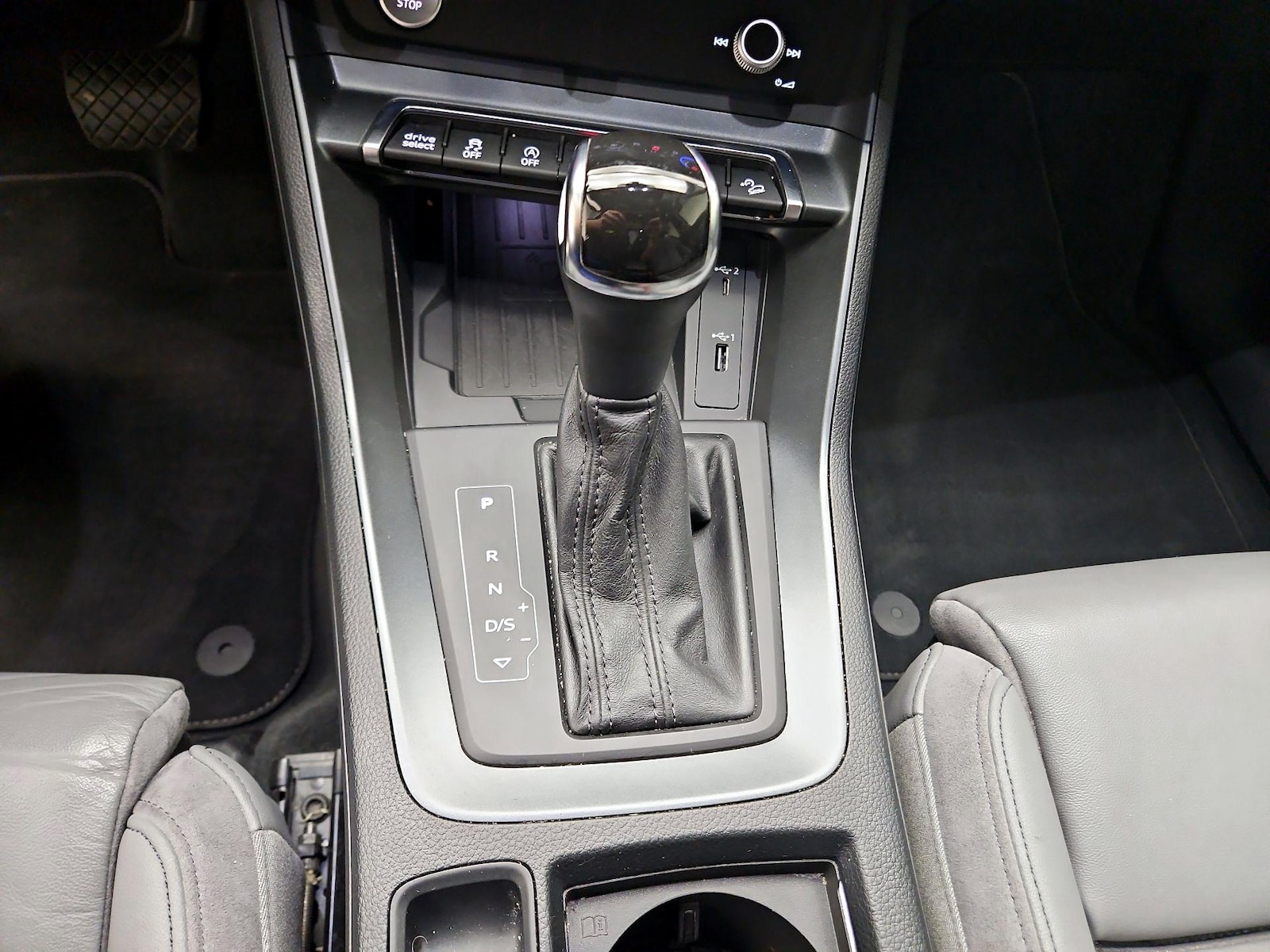 2020 Audi Q3 S Line Premium Plus - Photo 17