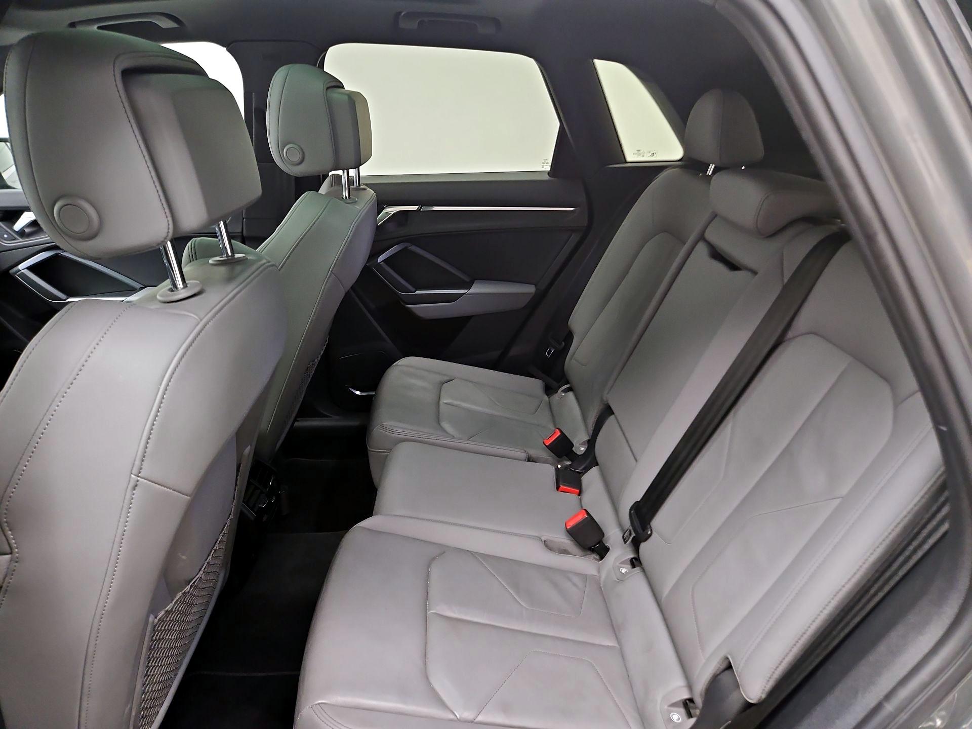 Thumbnail: 2020 Audi Q3 - 19