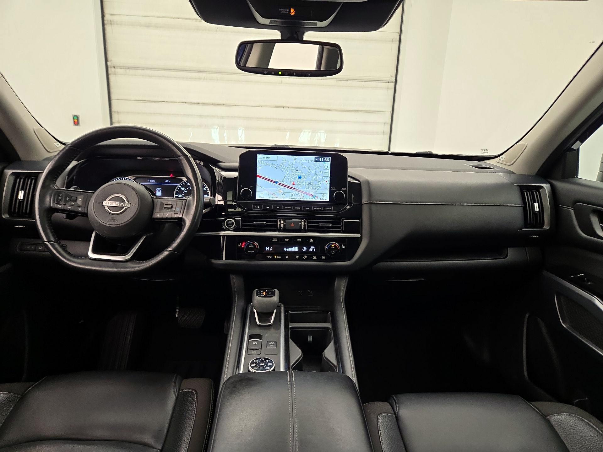 Thumbnail: 2022 Nissan Pathfinder - 9