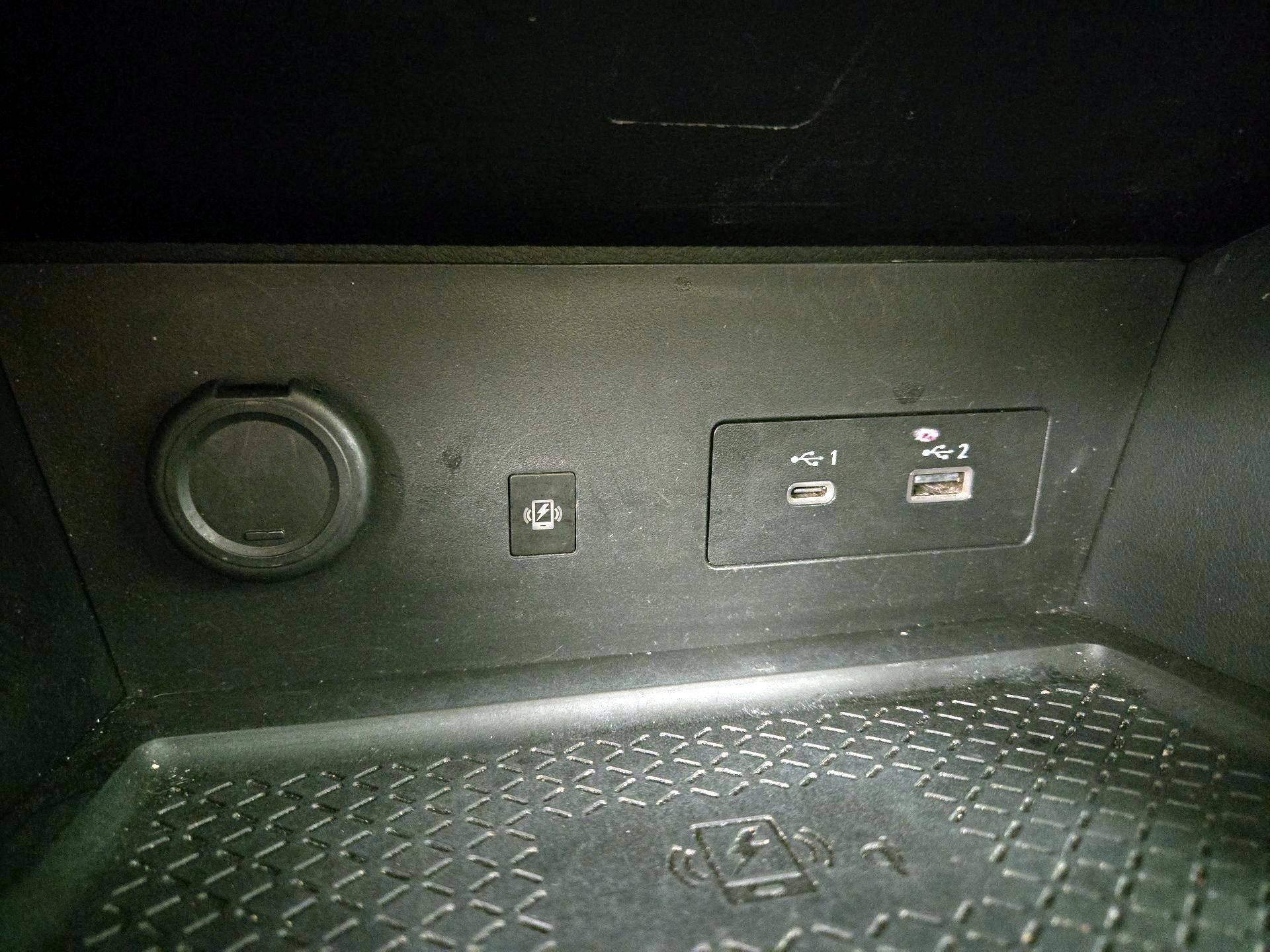 Thumbnail: 2022 Nissan Pathfinder - 19