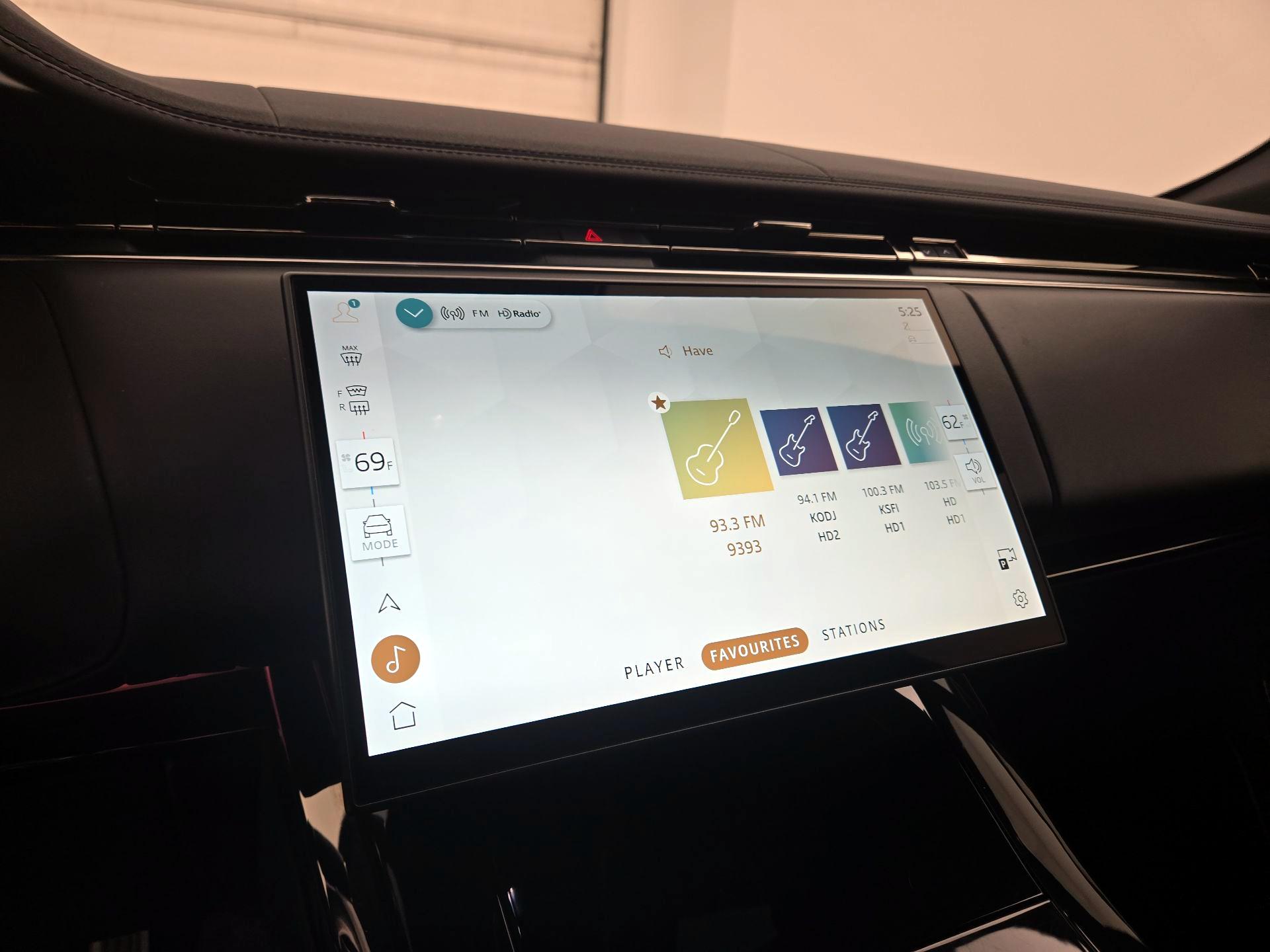 Thumbnail: 2024 Land Rover Range Rover Sport - 16