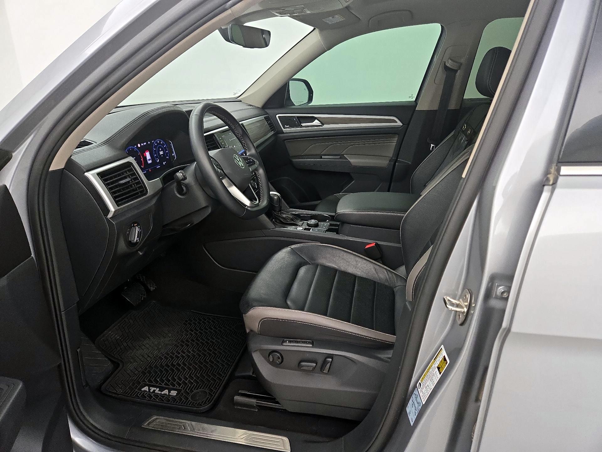 Thumbnail: 2021 Volkswagen Atlas - 11