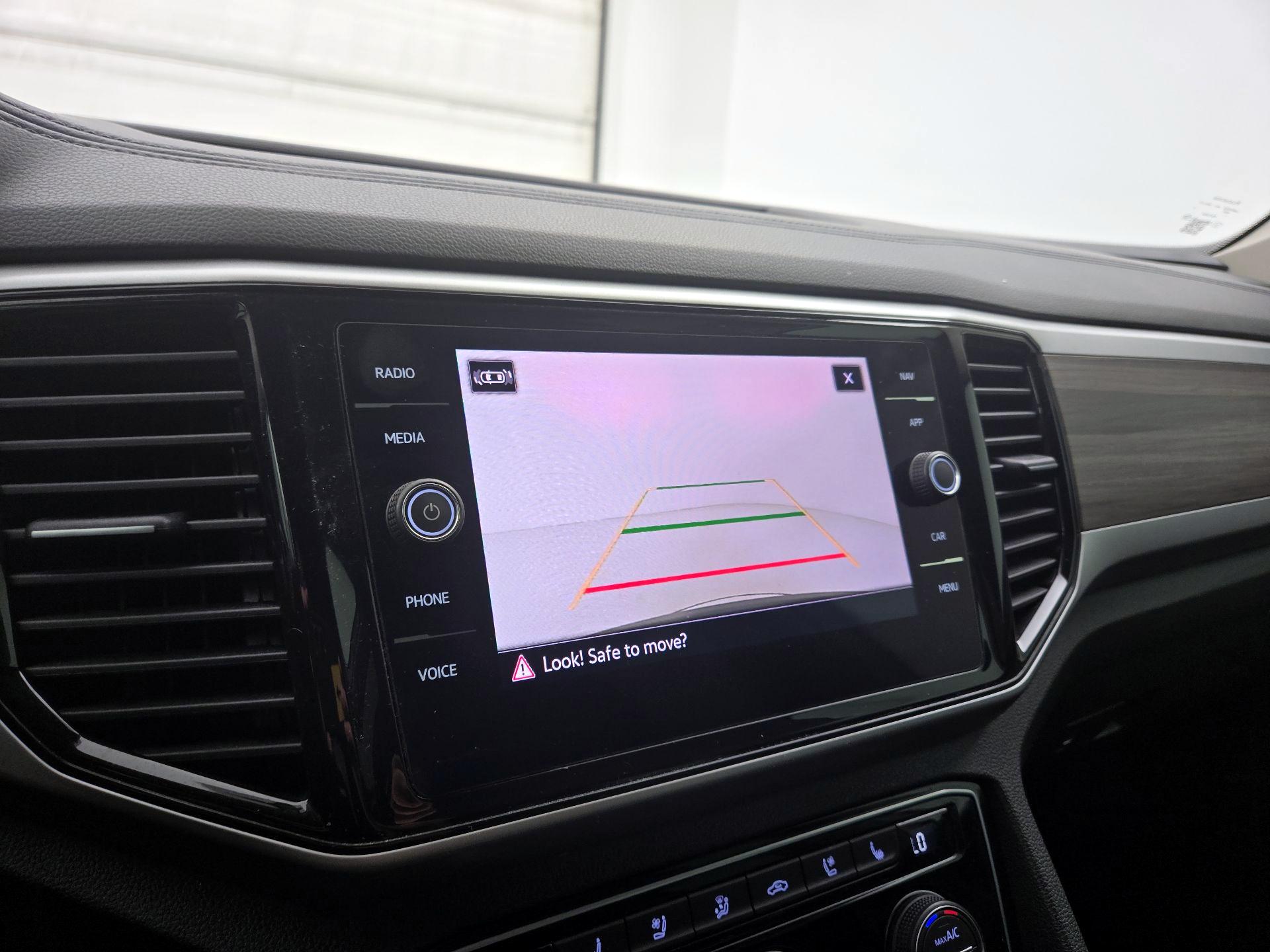 Thumbnail: 2021 Volkswagen Atlas - 15