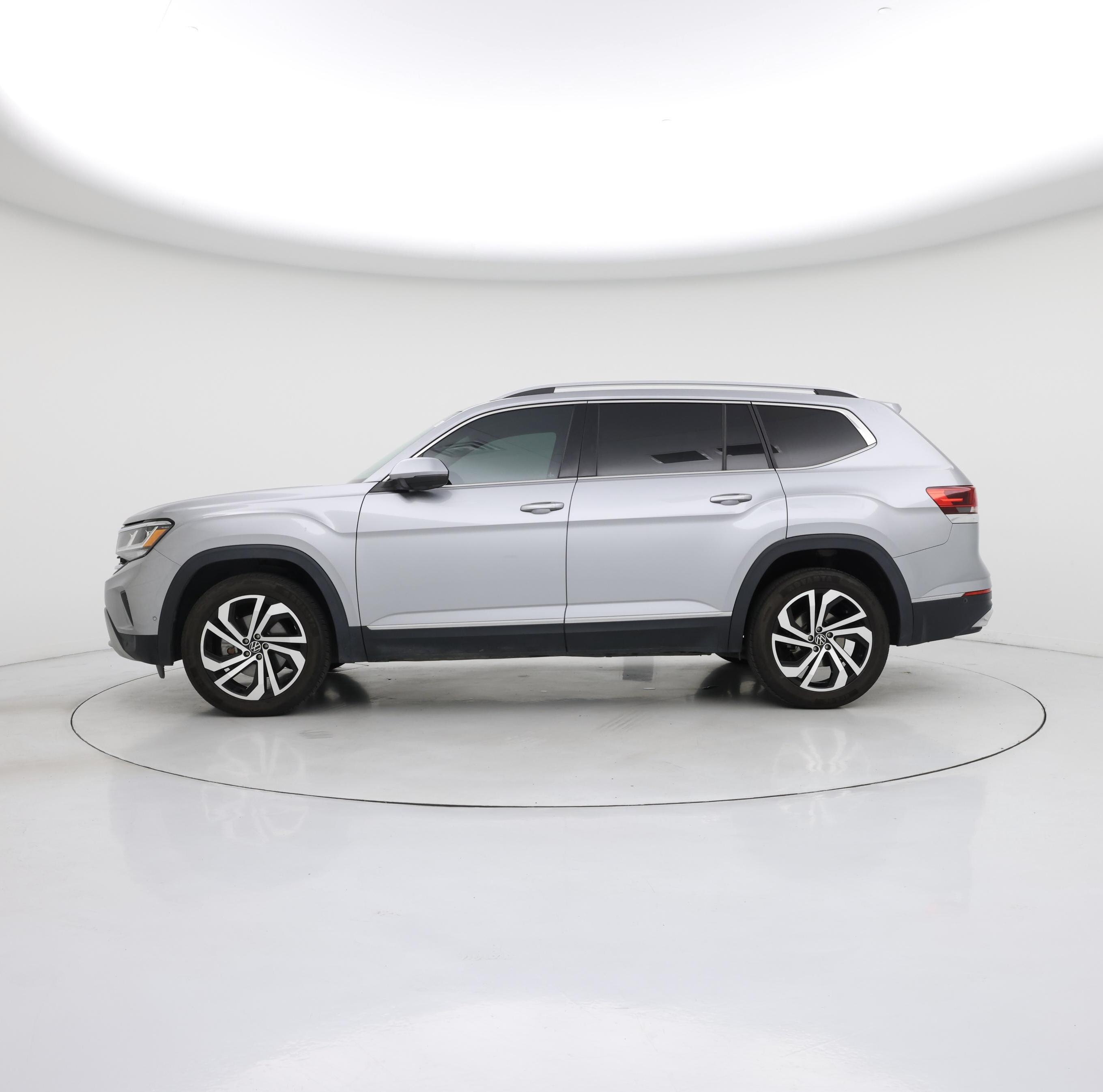 Thumbnail: 2021 Volkswagen Atlas - 3