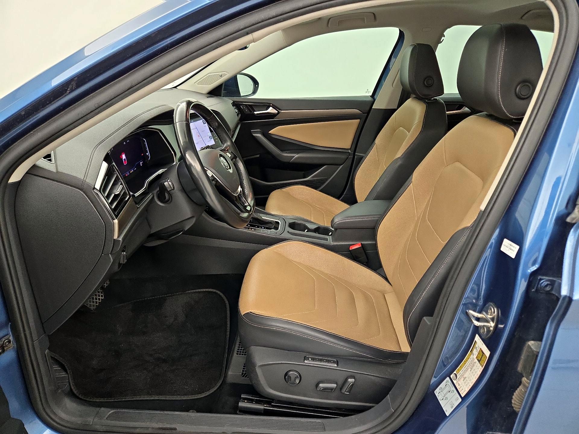 Thumbnail: 2019 Volkswagen Jetta - 11