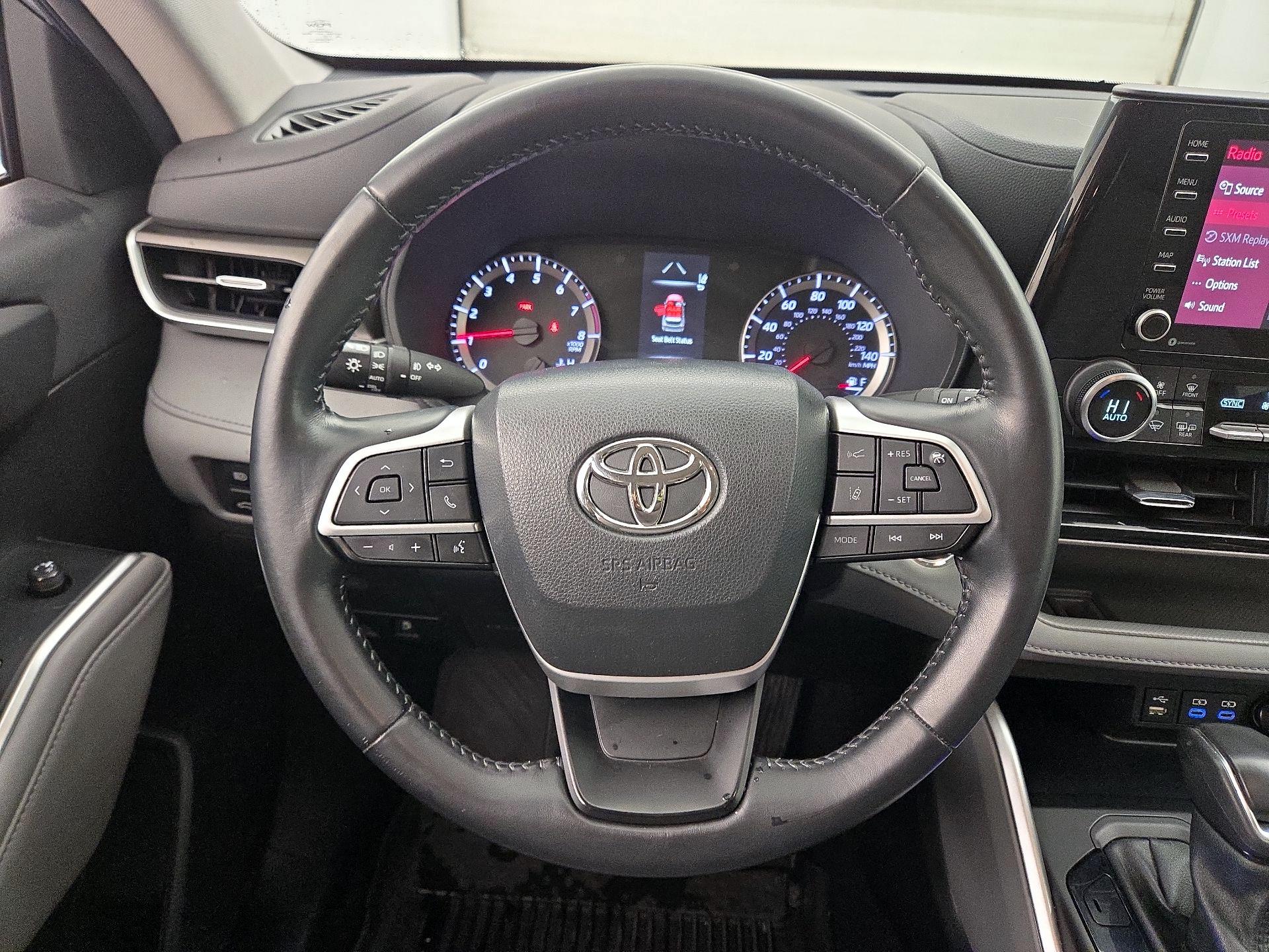 Thumbnail: 2022 Toyota Highlander - 10