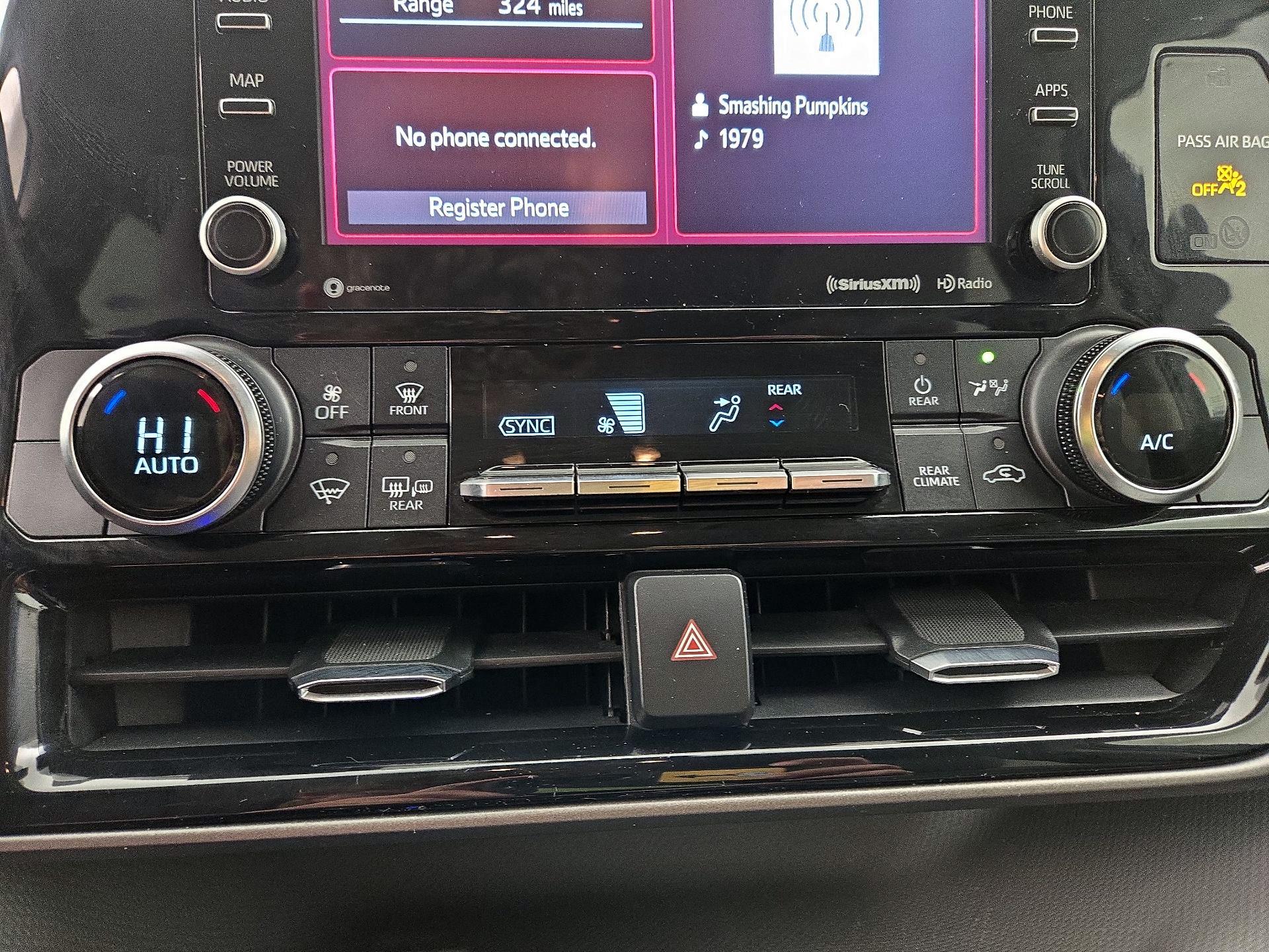 Thumbnail: 2022 Toyota Highlander - 16