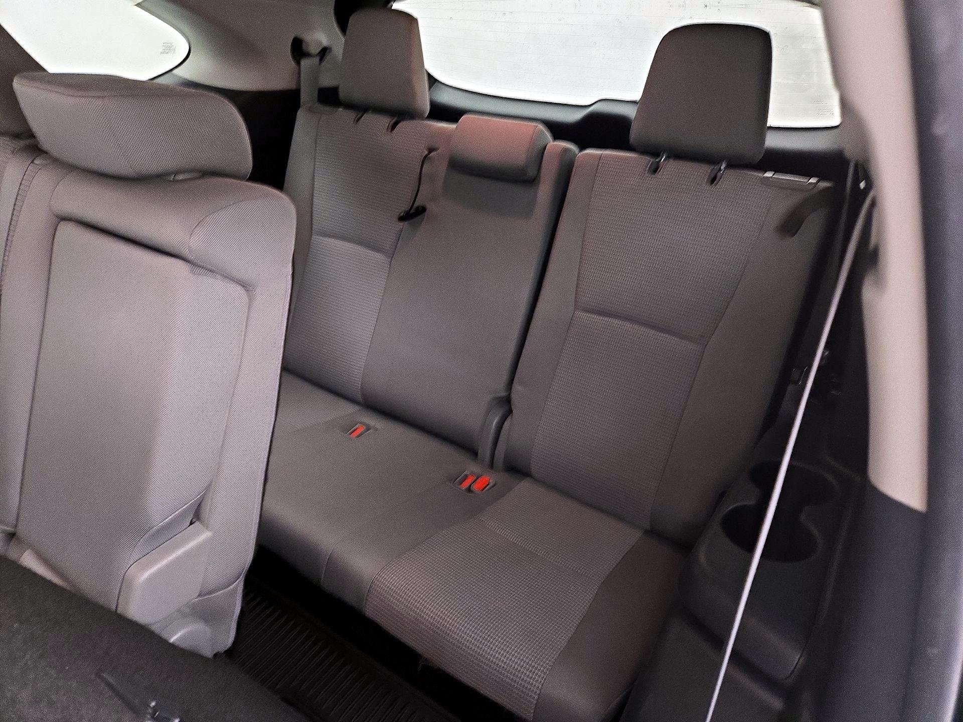 Thumbnail: 2022 Toyota Highlander - 20