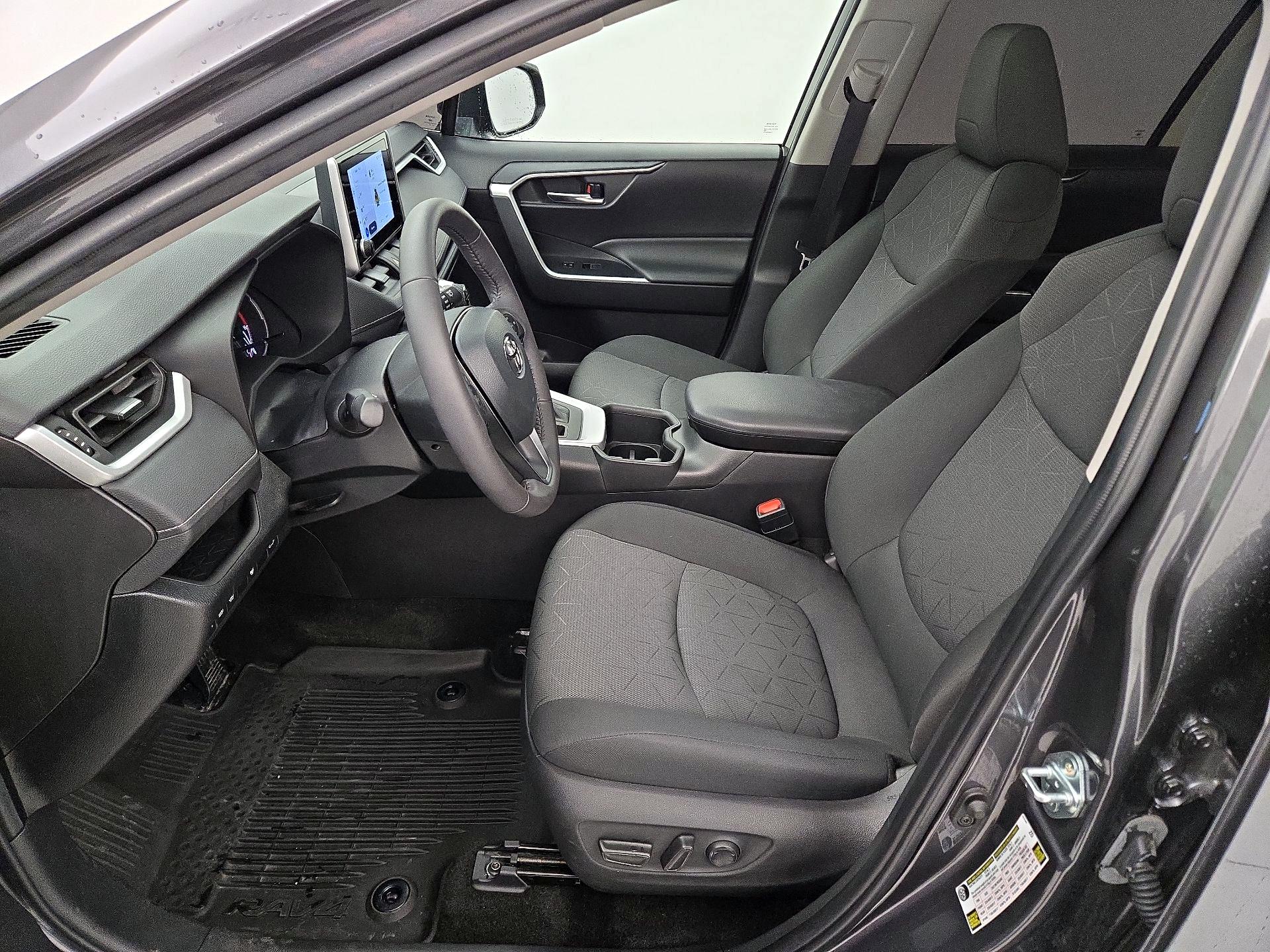 Thumbnail: 2024 Toyota RAV4 - 11