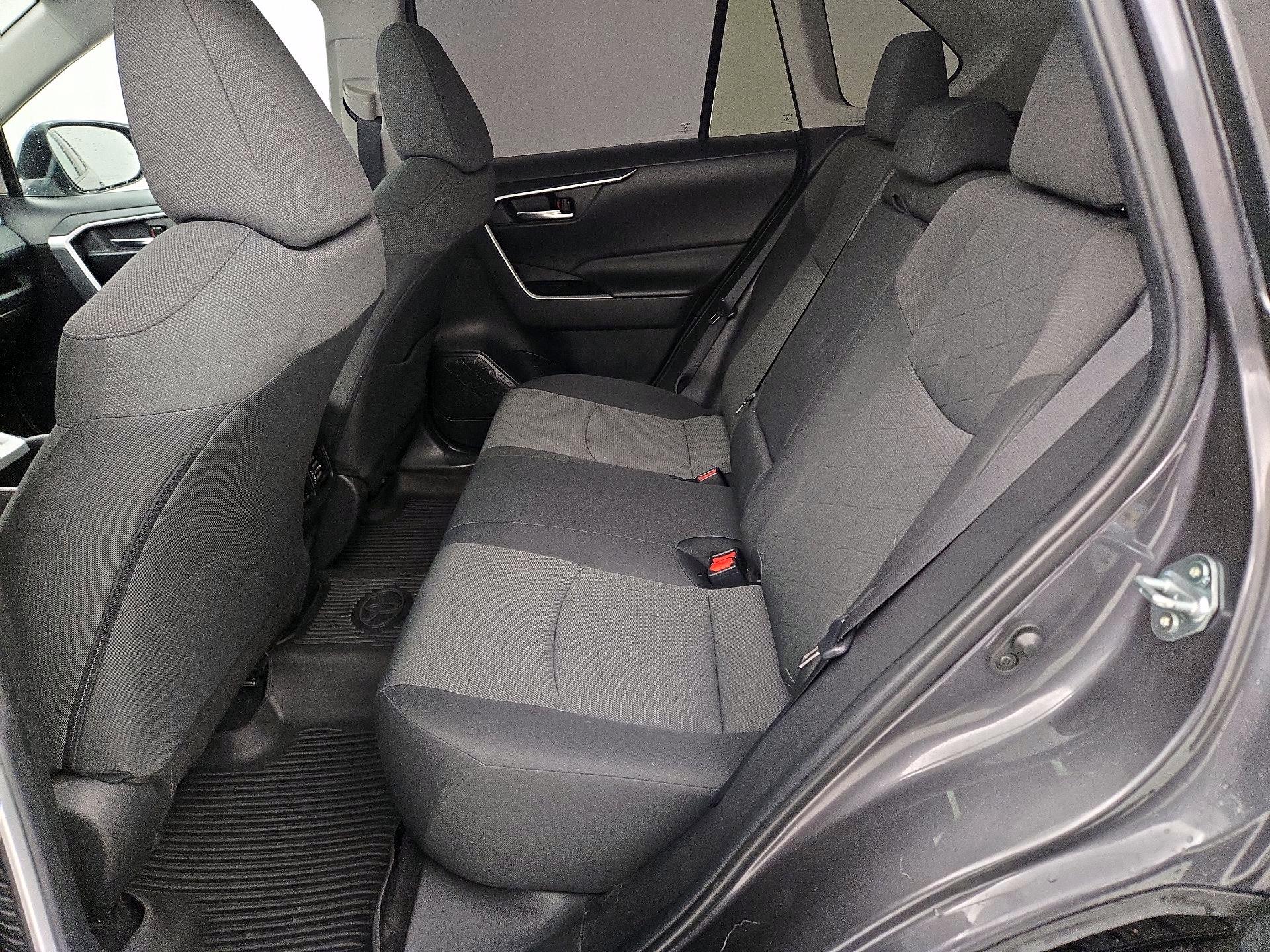 Thumbnail: 2024 Toyota RAV4 - 20