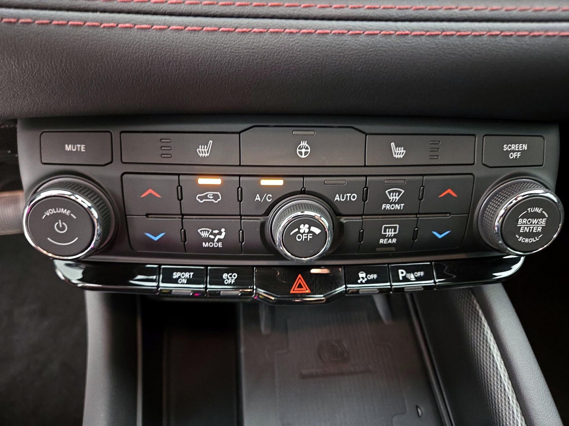 Thumbnail: 2021 Dodge Durango - 17