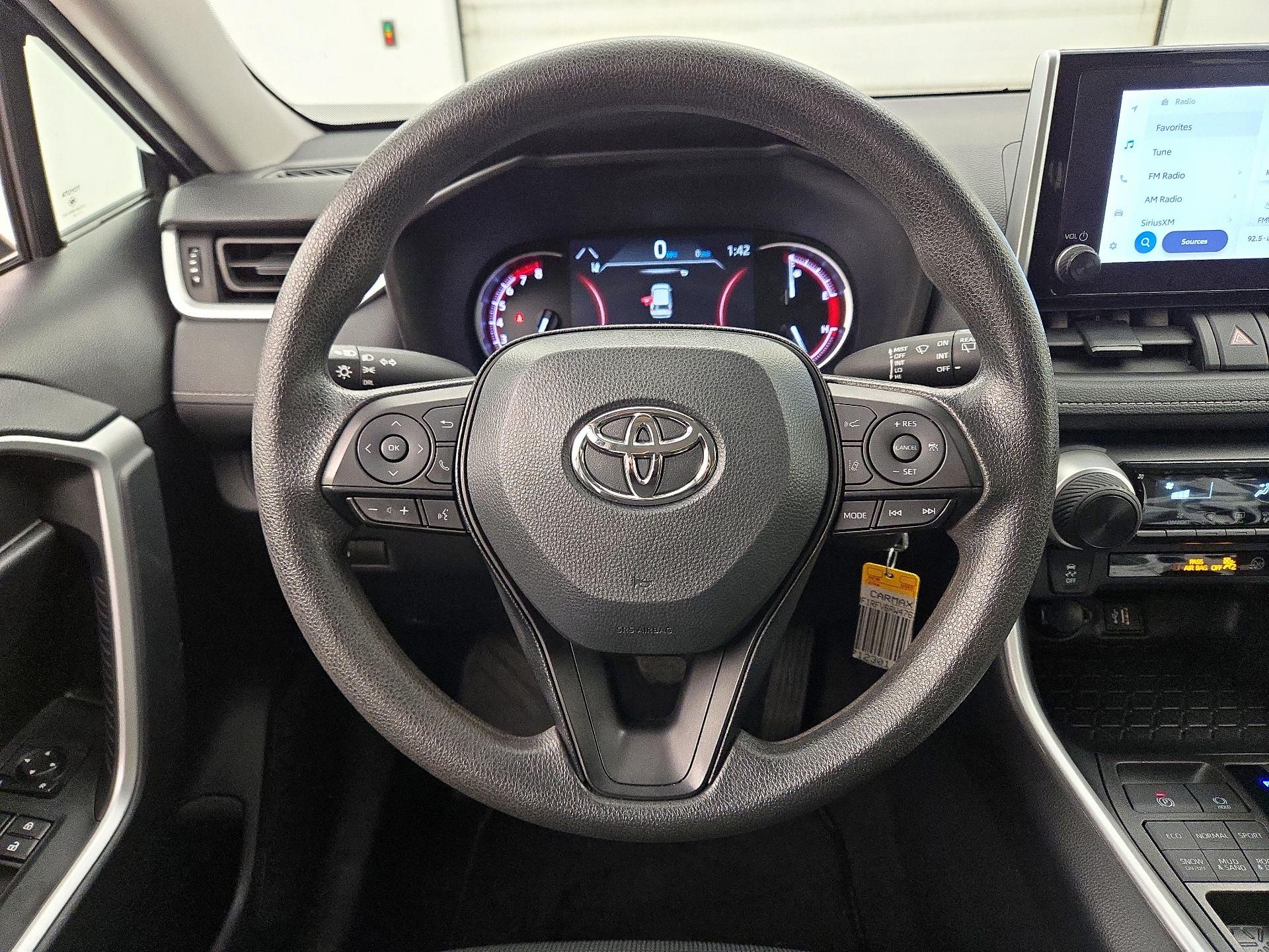 Thumbnail: 2024 Toyota RAV4 - 10