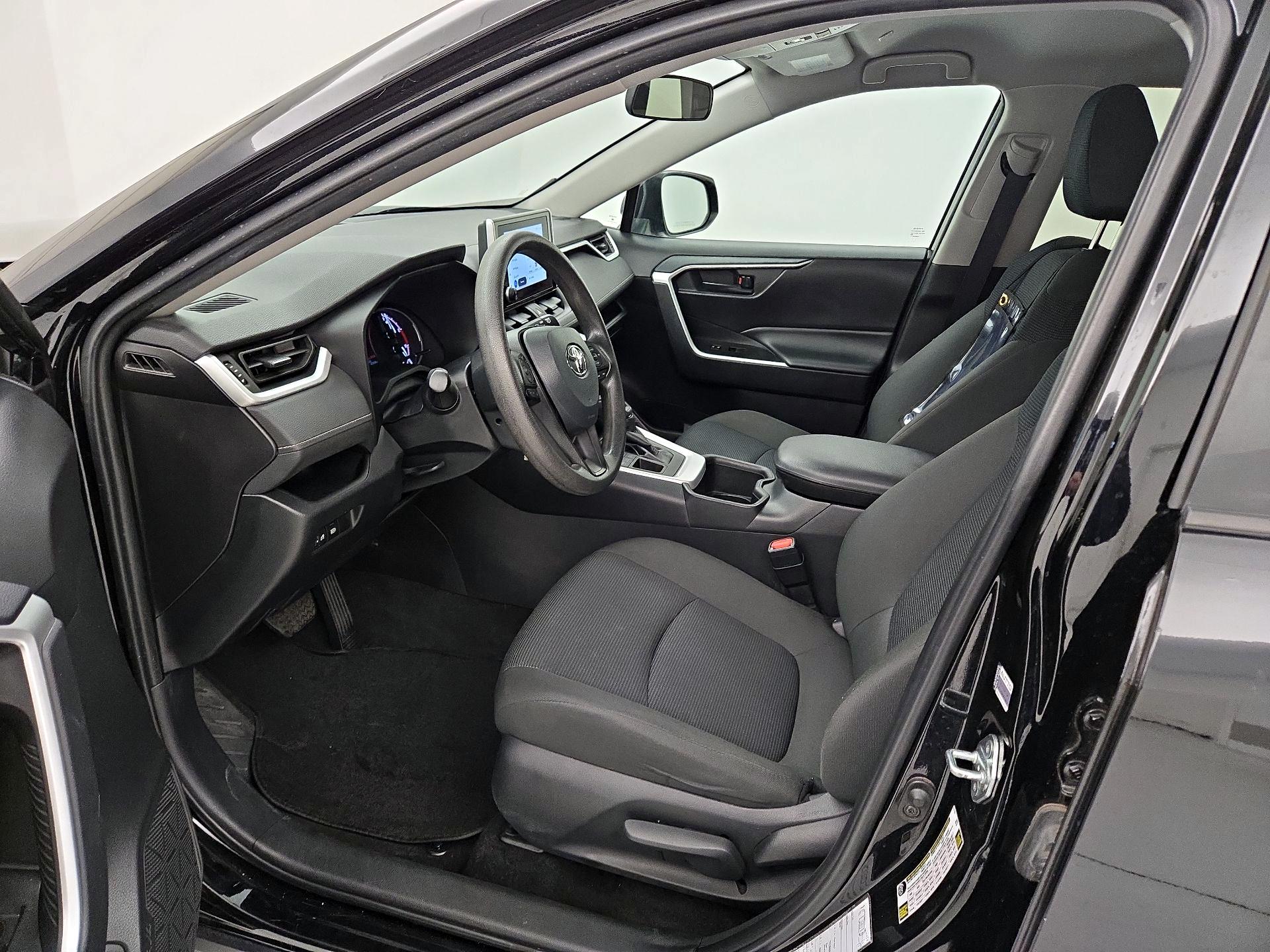 Thumbnail: 2024 Toyota RAV4 - 11