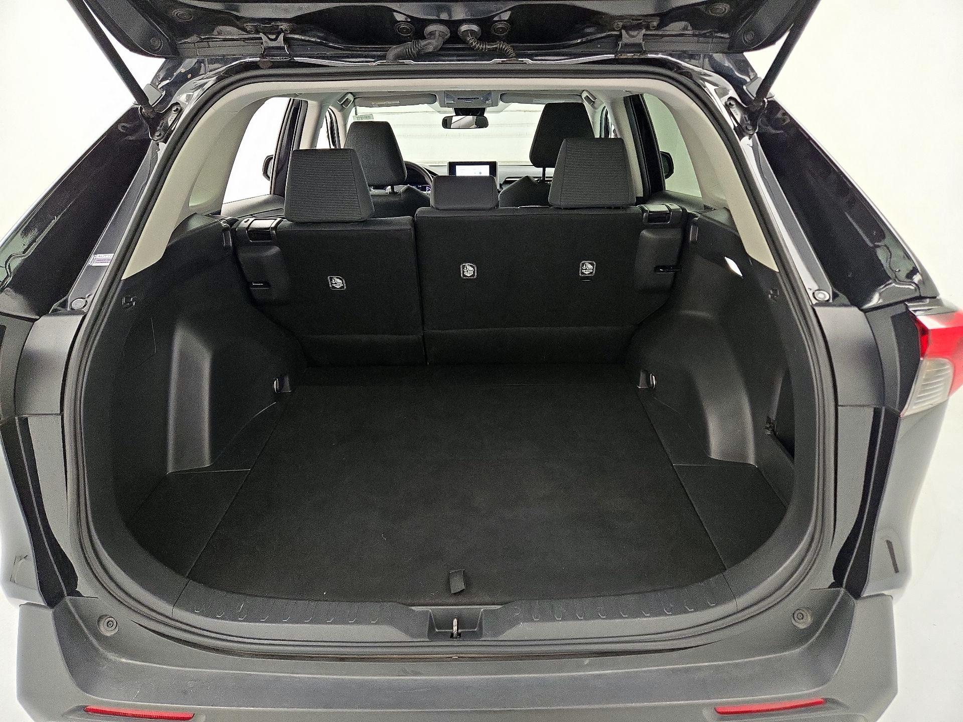 Thumbnail: 2024 Toyota RAV4 - 20