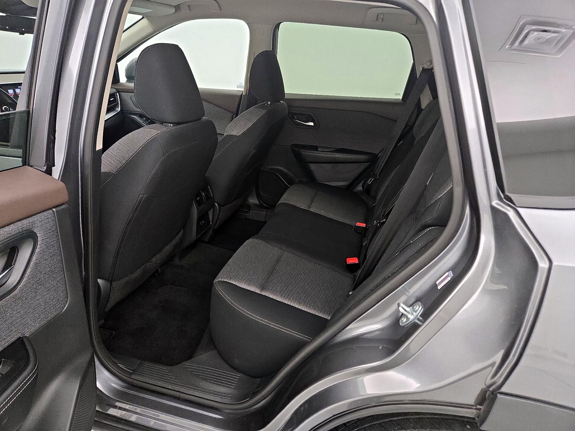 Thumbnail: 2023 Nissan Rogue - 19