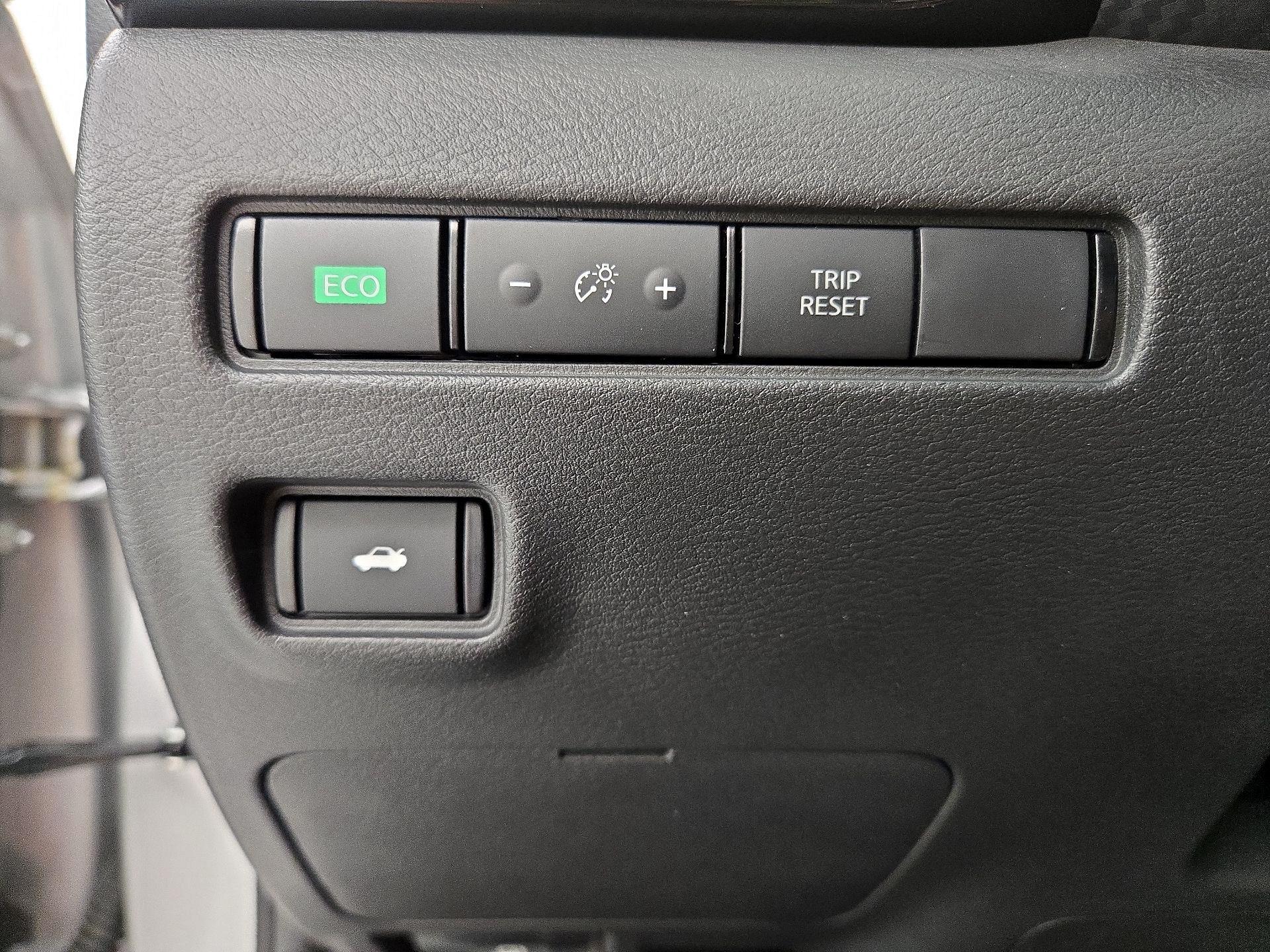 Thumbnail: 2023 Nissan Sentra - 13