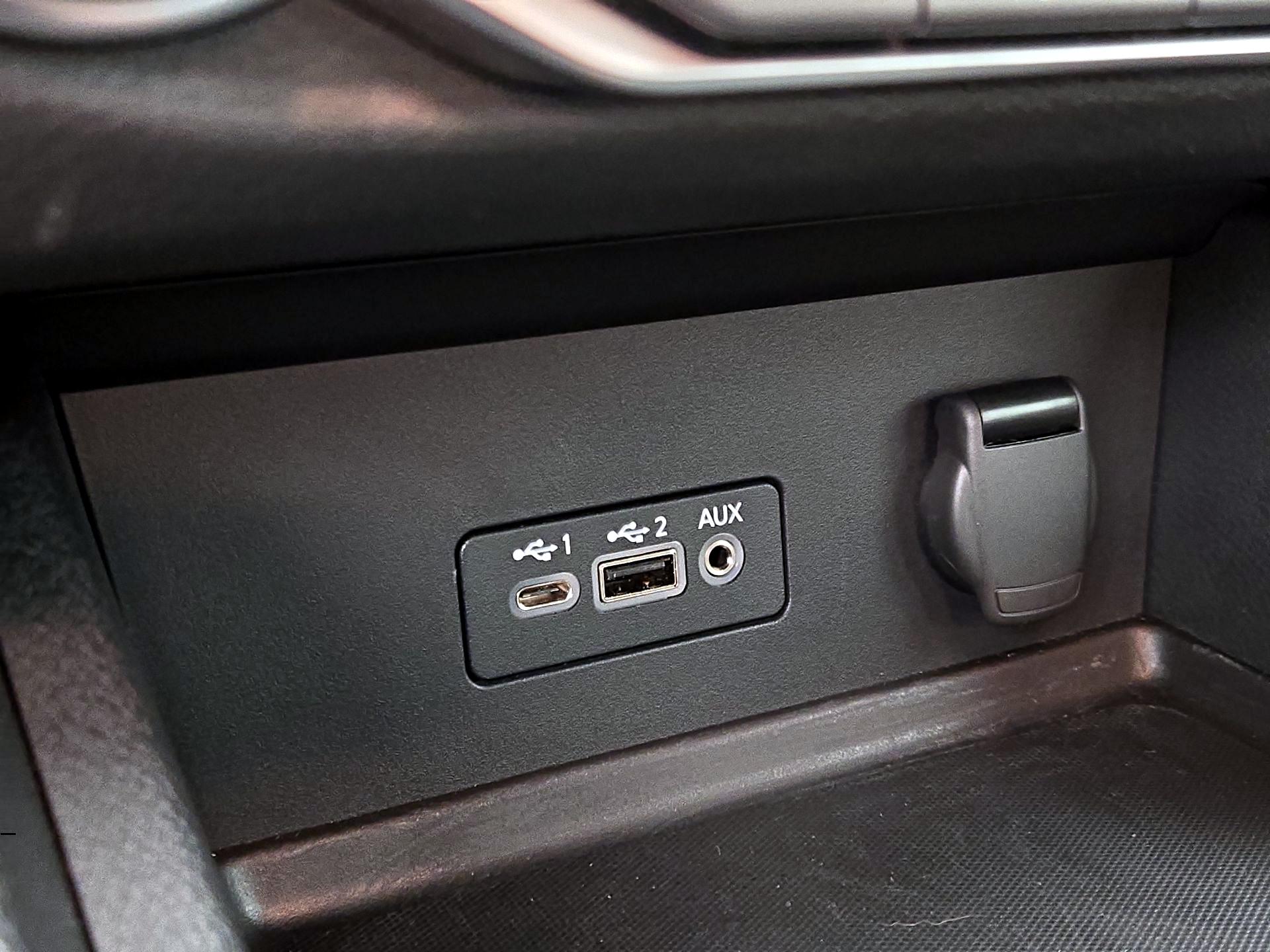 Thumbnail: 2023 Nissan Sentra - 18