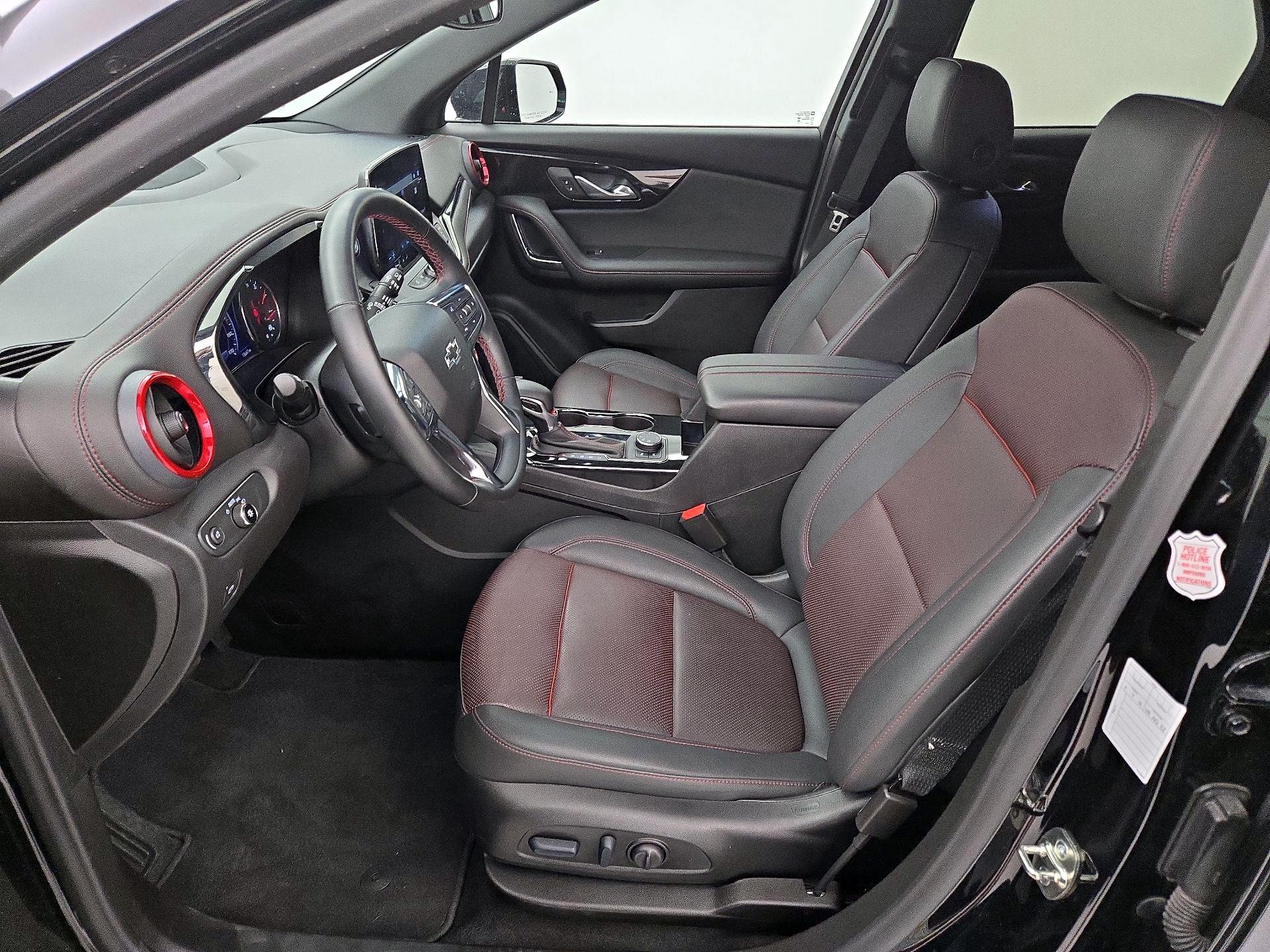 Thumbnail: 2025 Chevrolet Blazer - 11