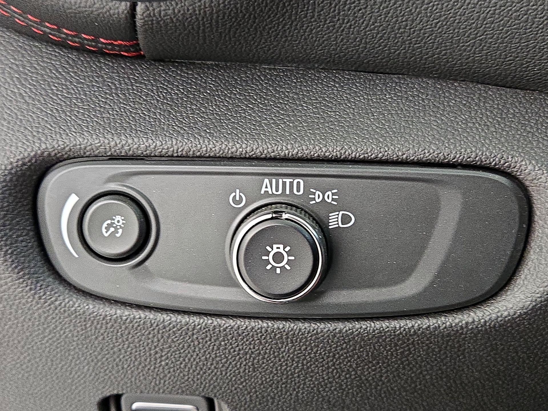 Thumbnail: 2025 Chevrolet Blazer - 13