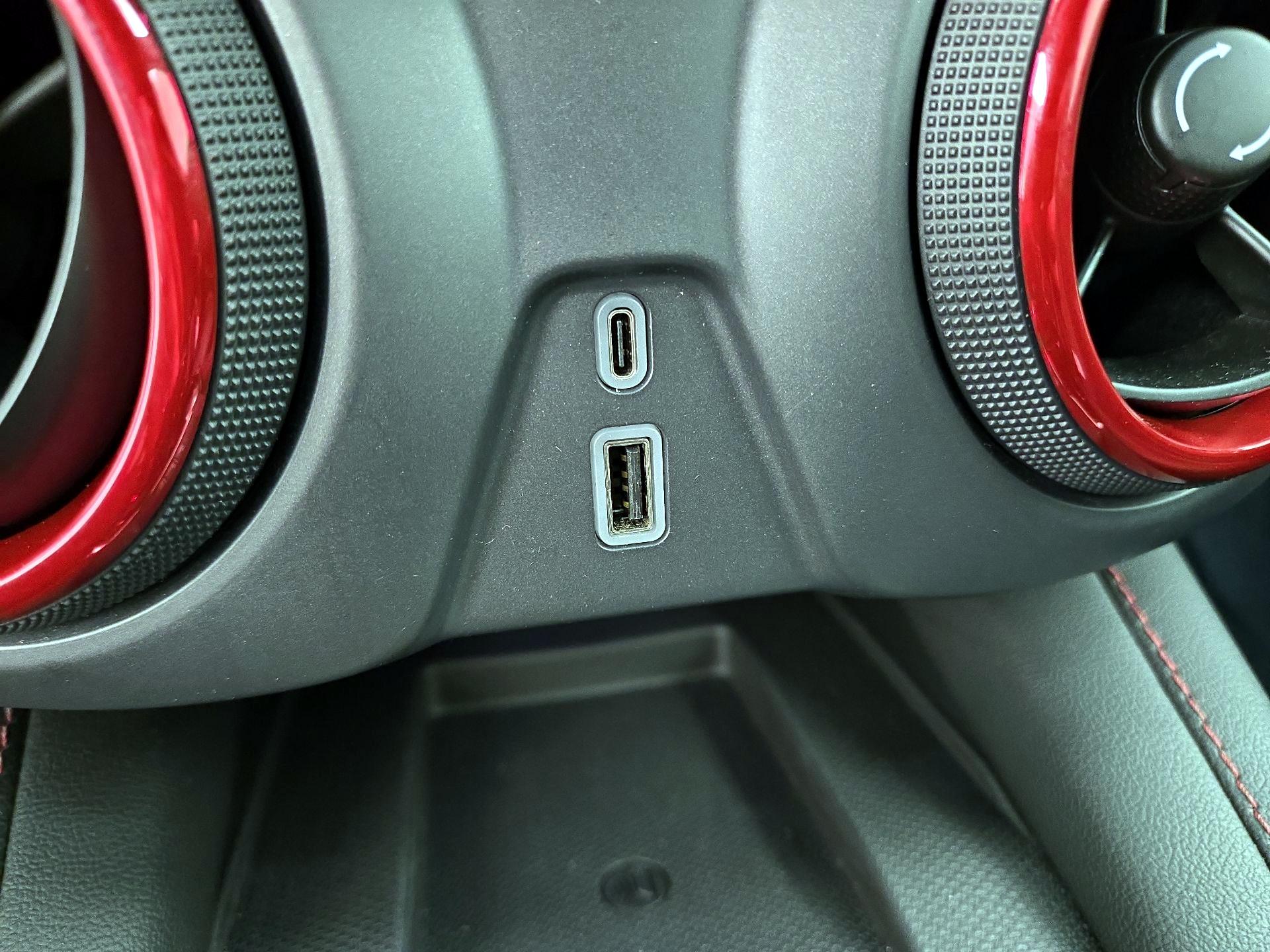 Thumbnail: 2025 Chevrolet Blazer - 19