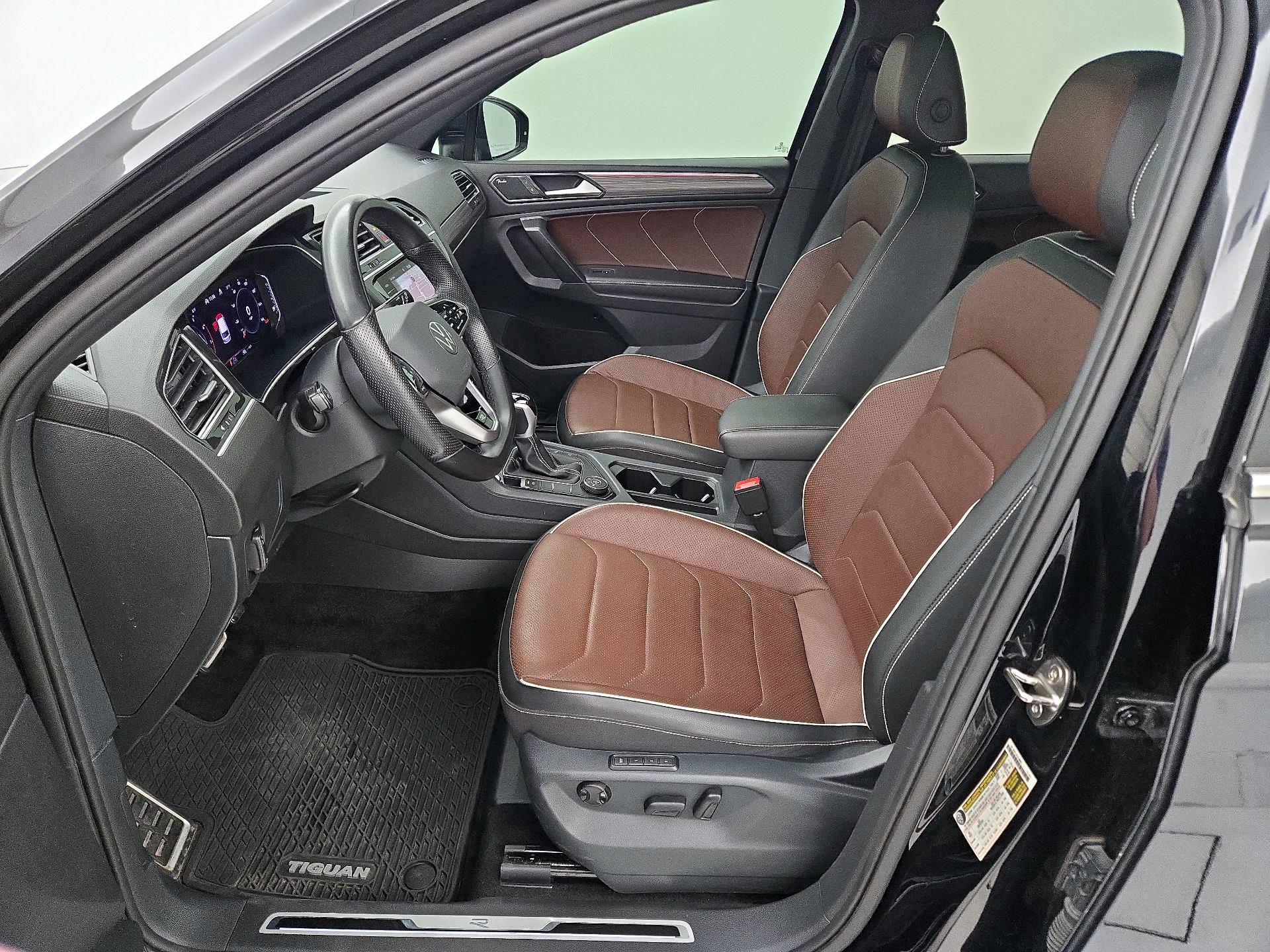 Thumbnail: 2024 Volkswagen Tiguan - 11