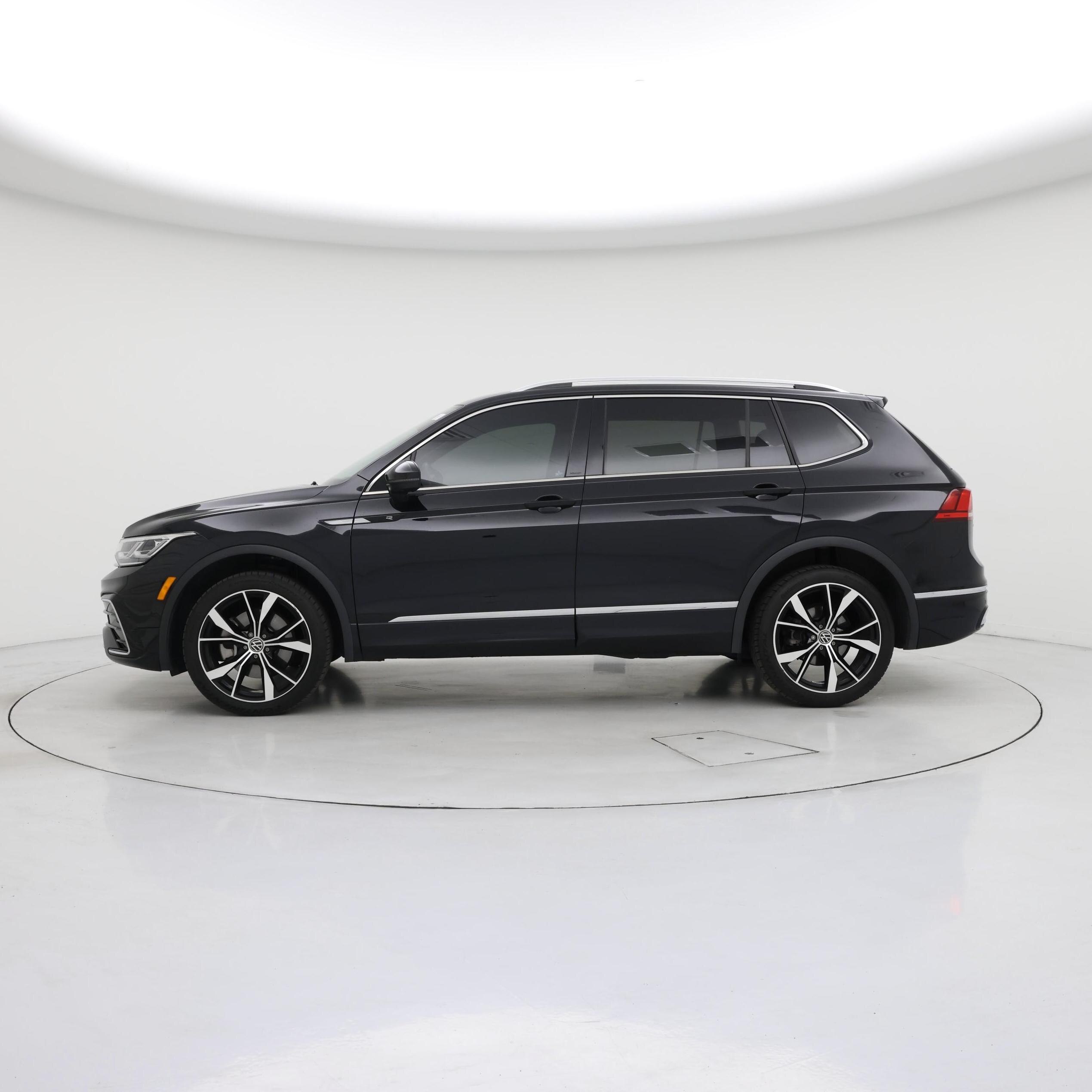 Thumbnail: 2024 Volkswagen Tiguan - 3
