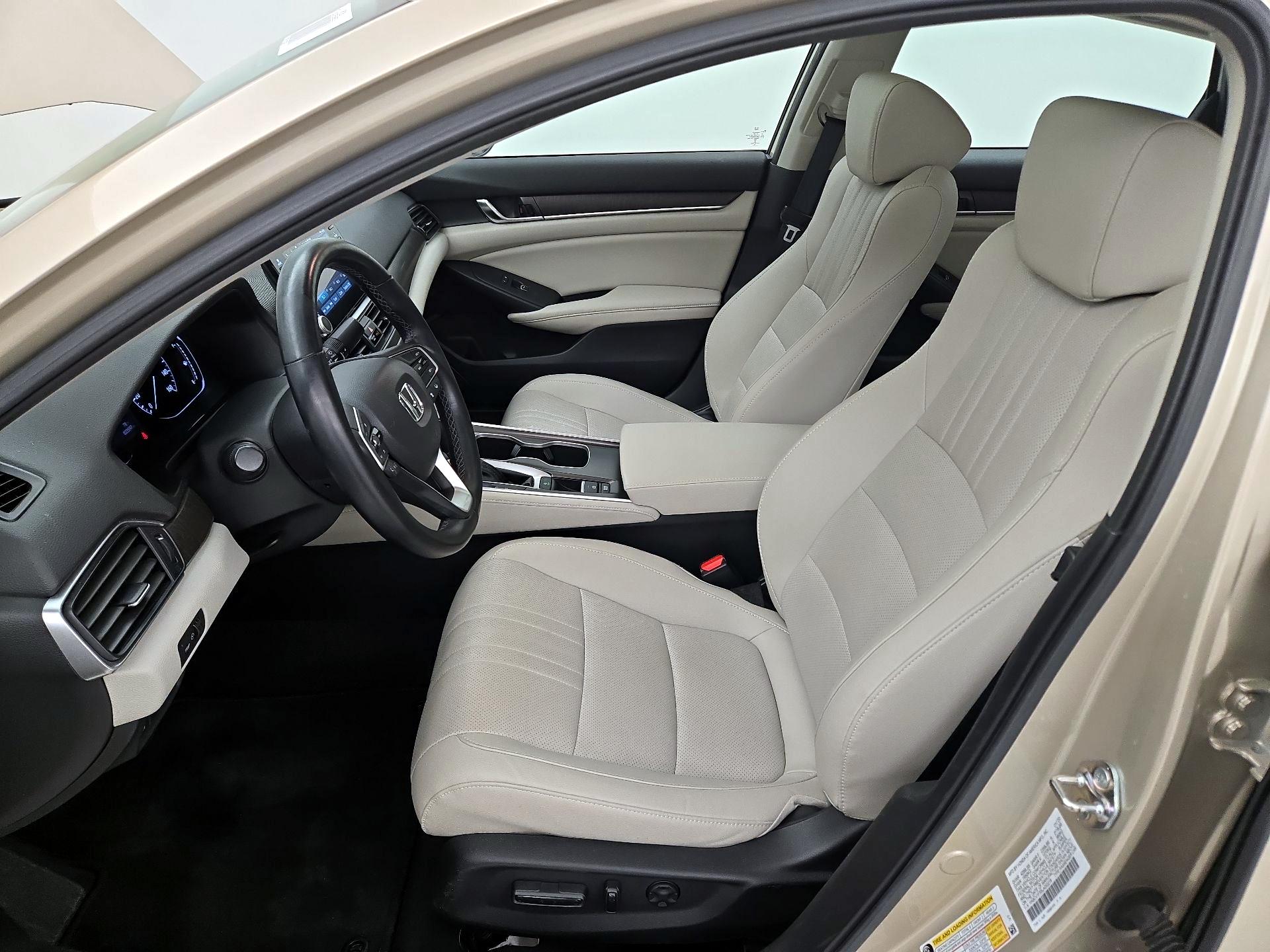 Thumbnail: 2020 Honda Accord - 11