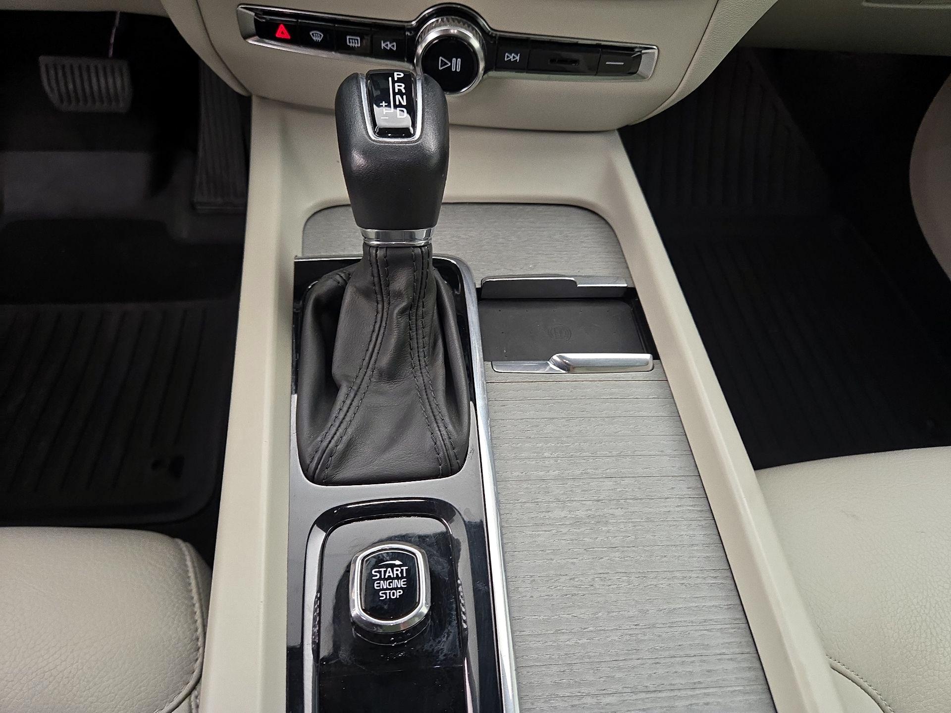 Thumbnail: 2022 Volvo S60 - 18