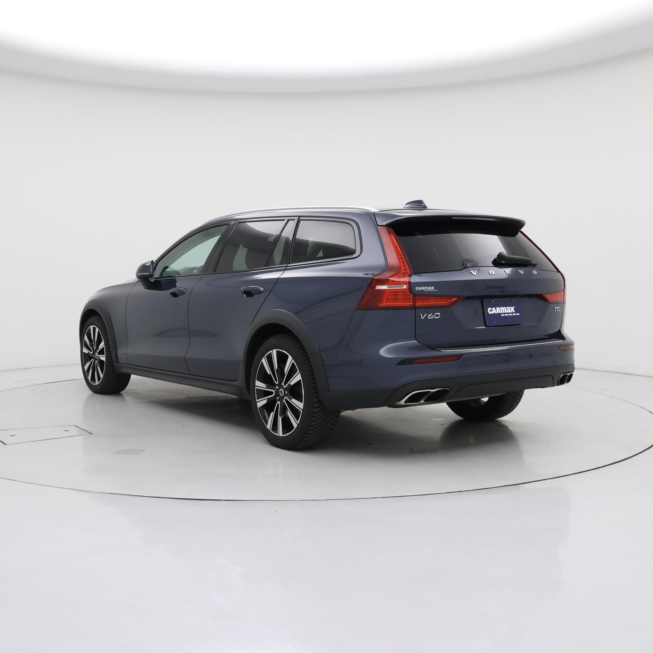 Thumbnail: 2022 Volvo S60 - 2