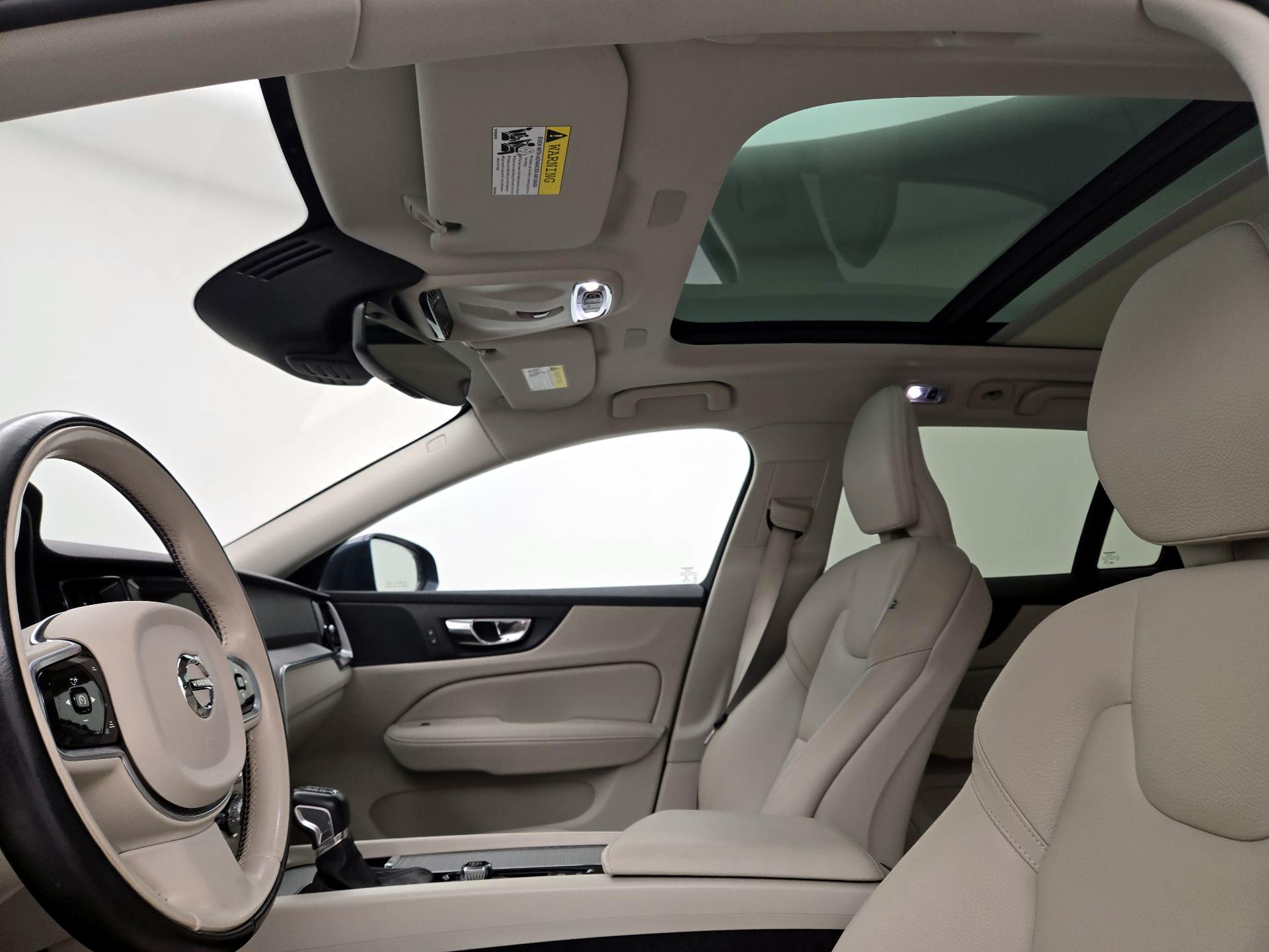 Thumbnail: 2022 Volvo S60 - 20