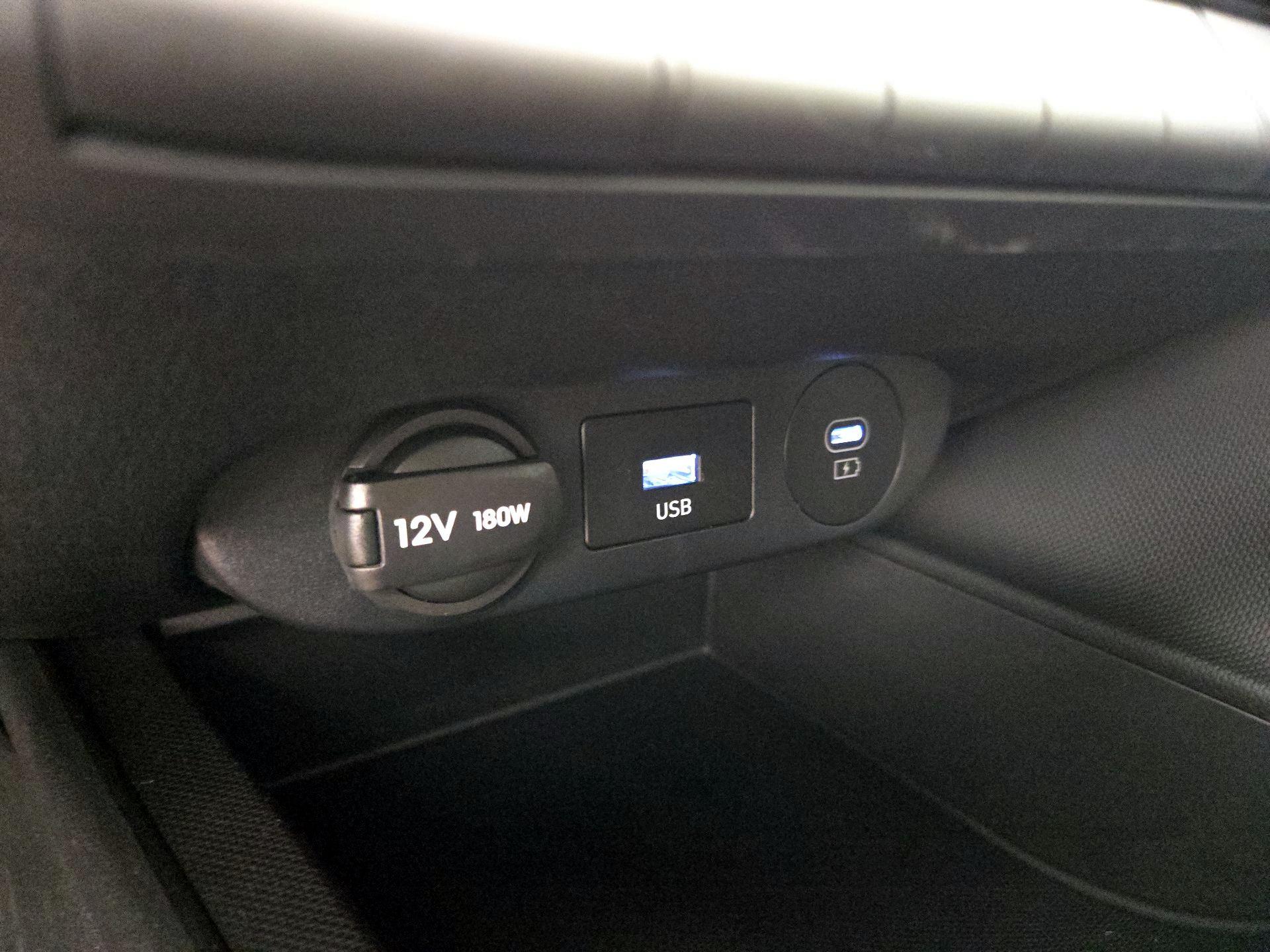 Thumbnail: 2025 Hyundai Elantra - 18