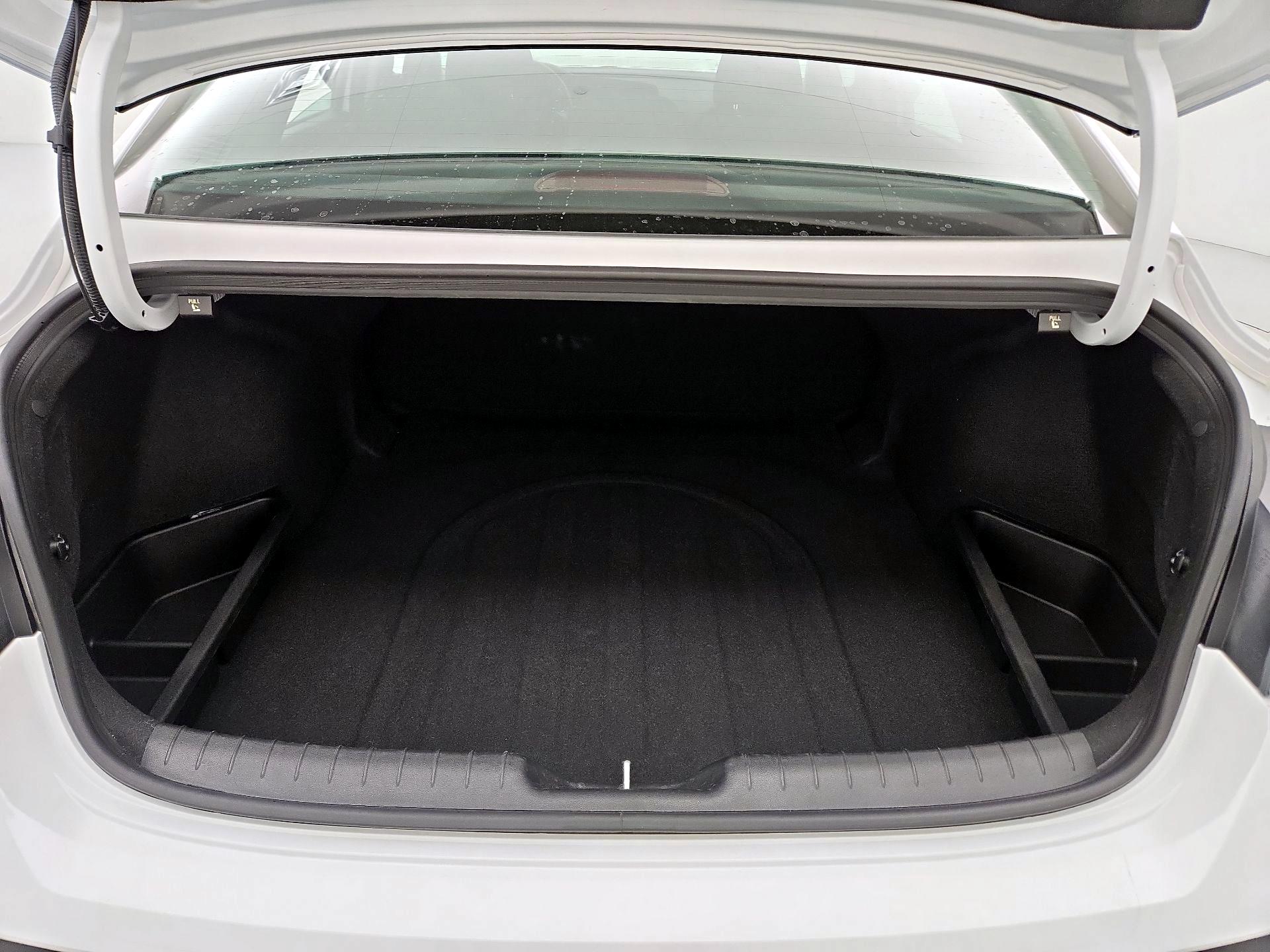 Thumbnail: 2025 Hyundai Elantra - 20