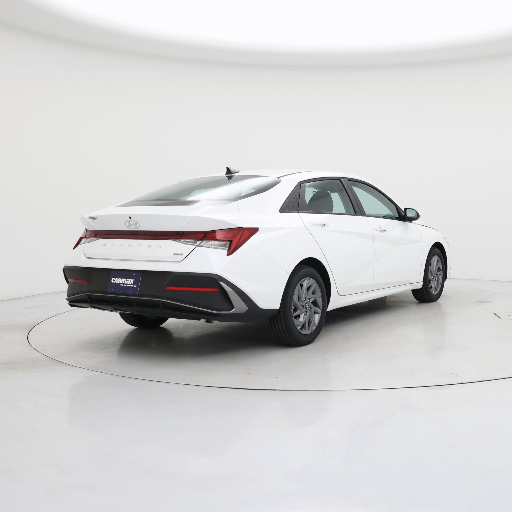 Thumbnail: 2025 Hyundai Elantra - 8