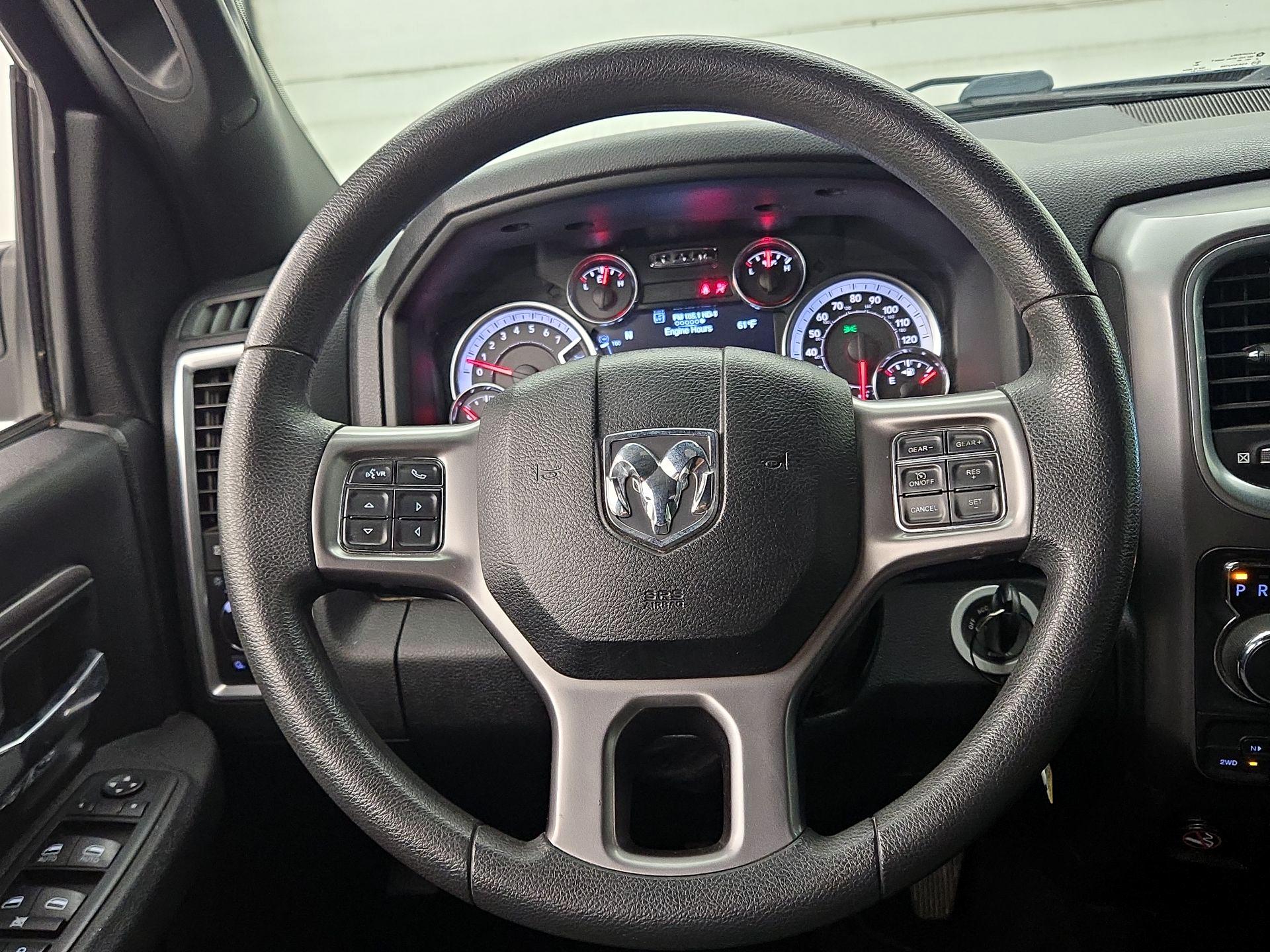 Thumbnail: 2021 RAM 1500 Classic - 10