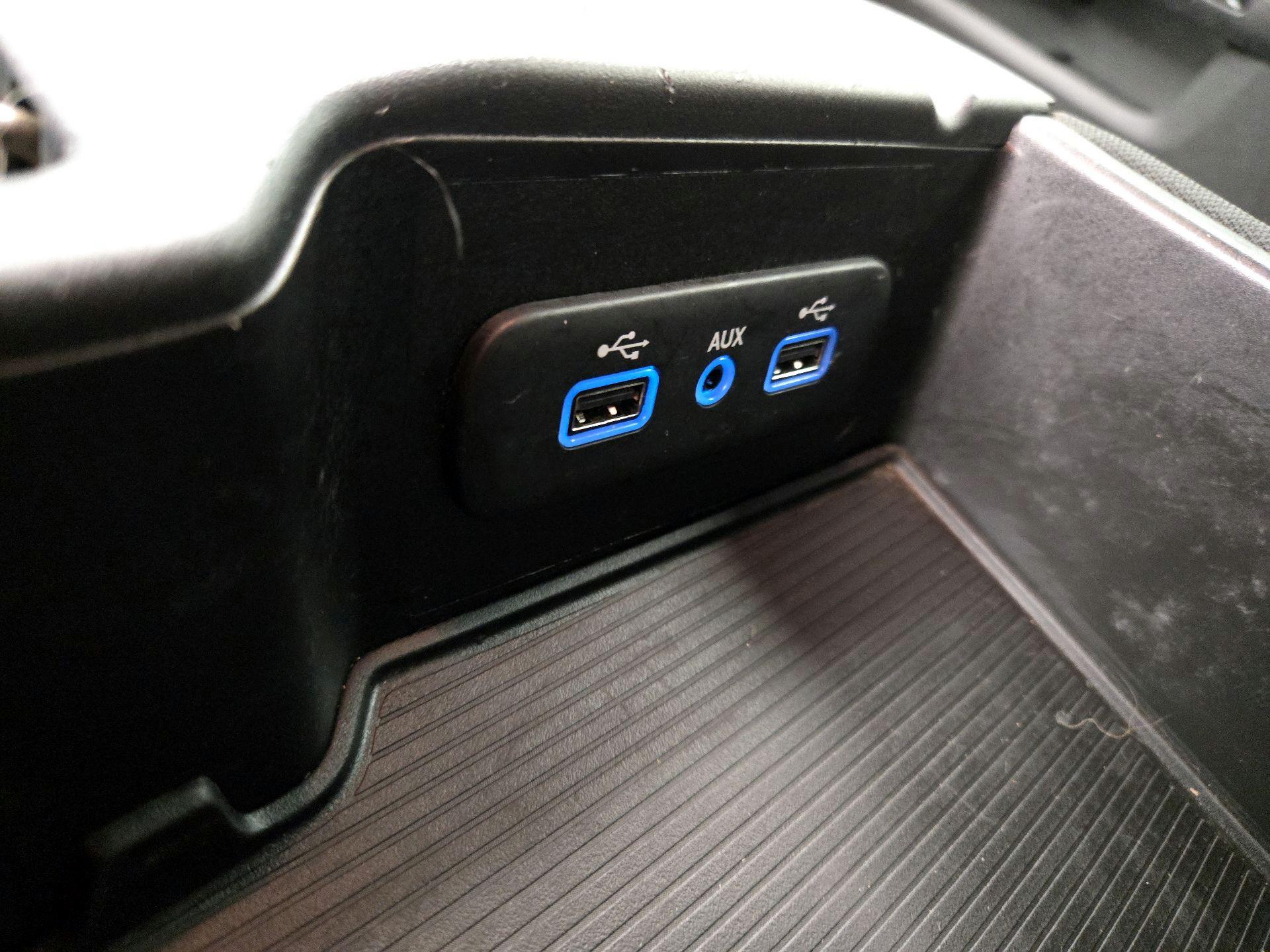 Thumbnail: 2021 RAM 1500 Classic - 19