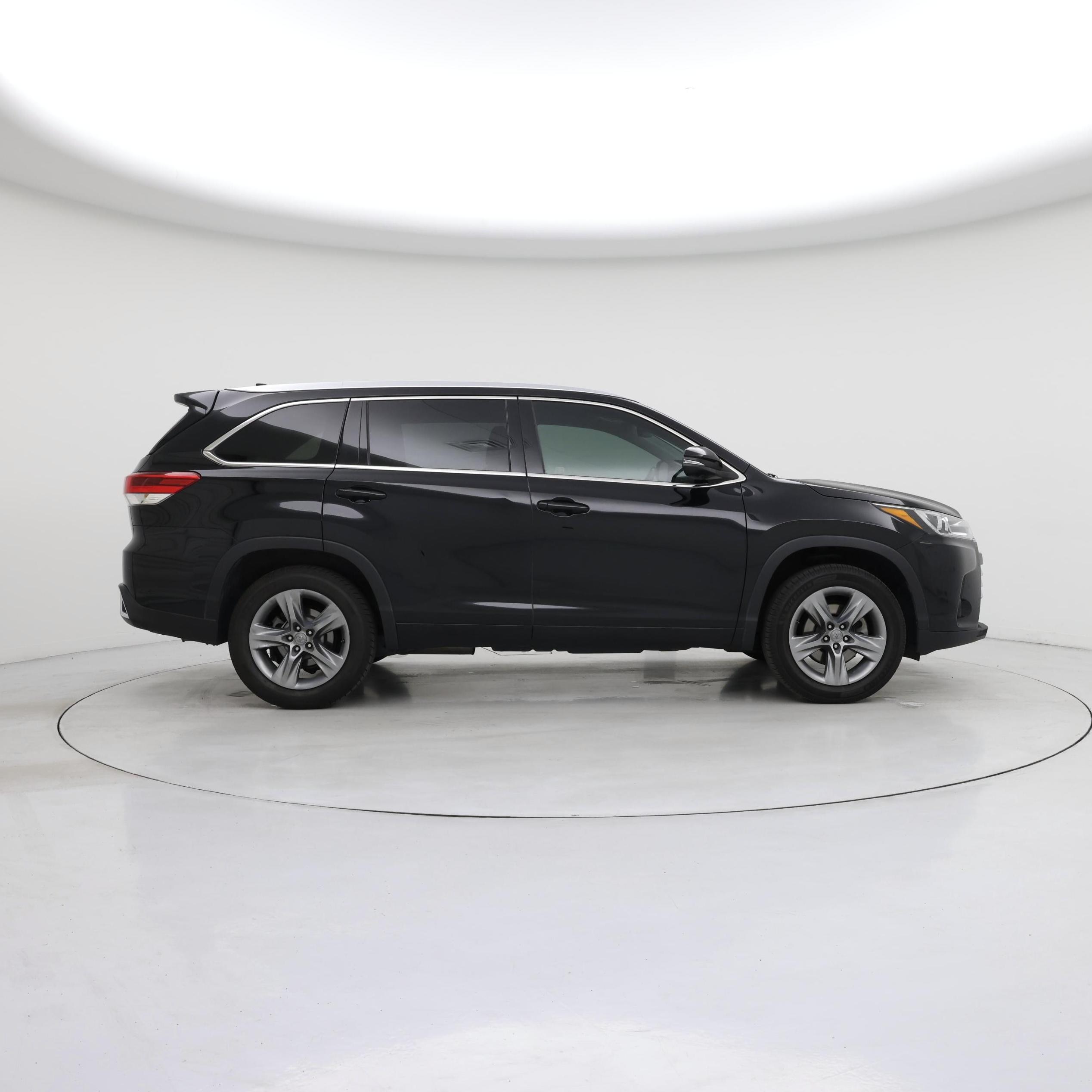 Thumbnail: 2018 Toyota Highlander - 7