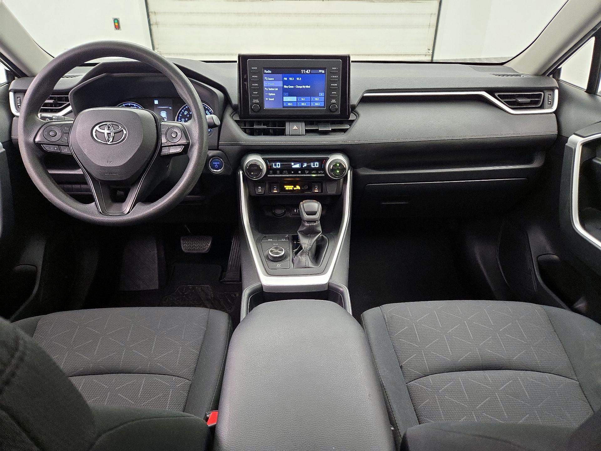 Thumbnail: 2019 Toyota RAV4 - 9