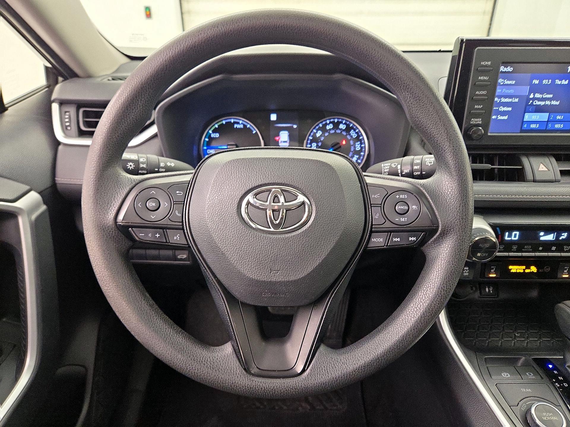 Thumbnail: 2019 Toyota RAV4 - 10