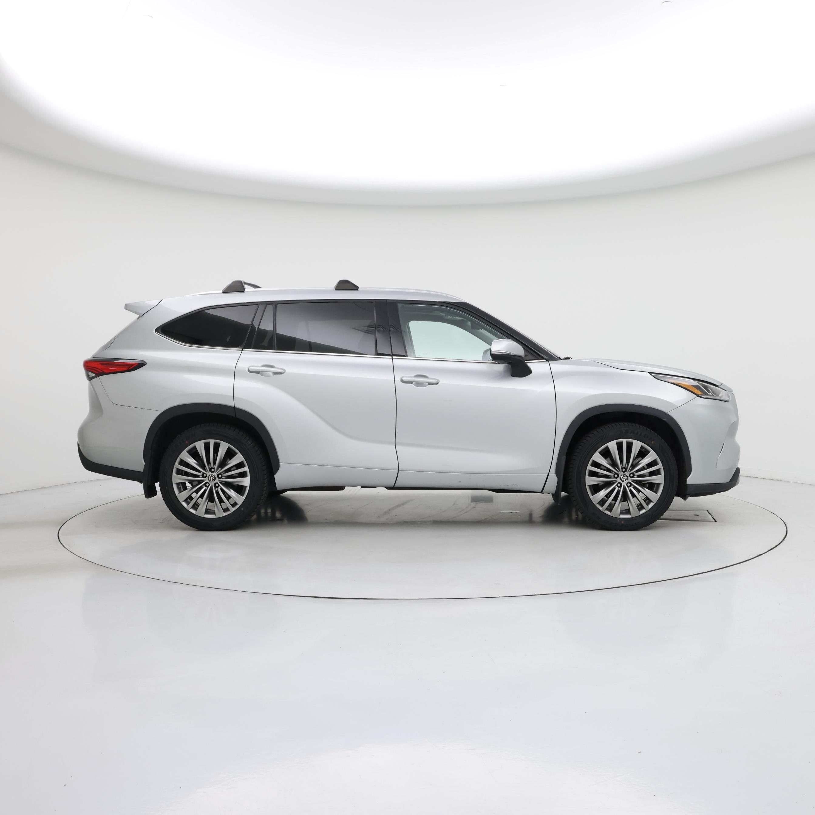 Thumbnail: 2021 Toyota Highlander - 7