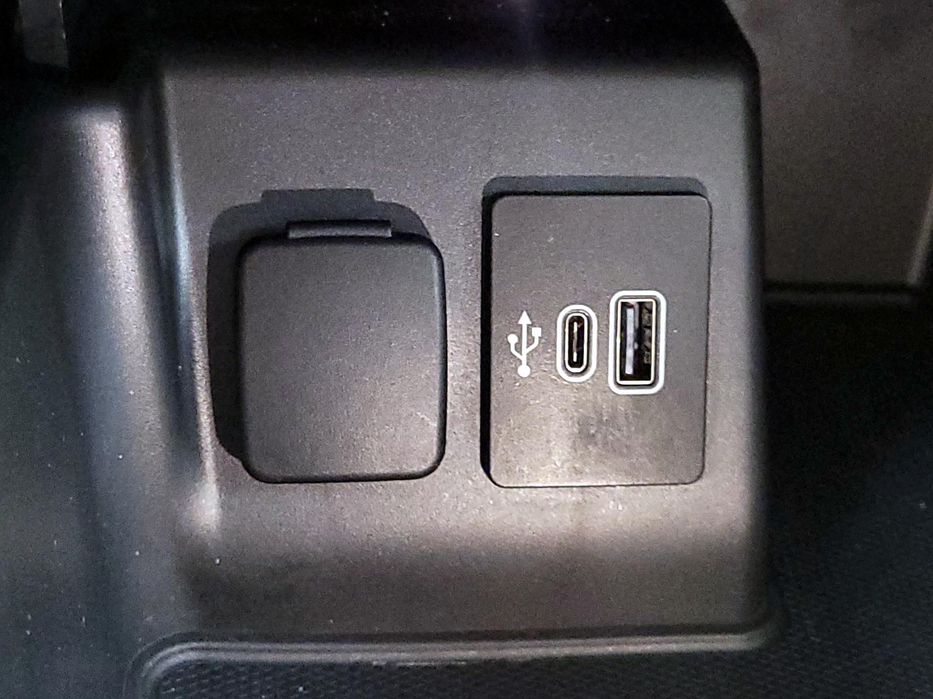 Thumbnail: 2025 Ford Explorer - 19