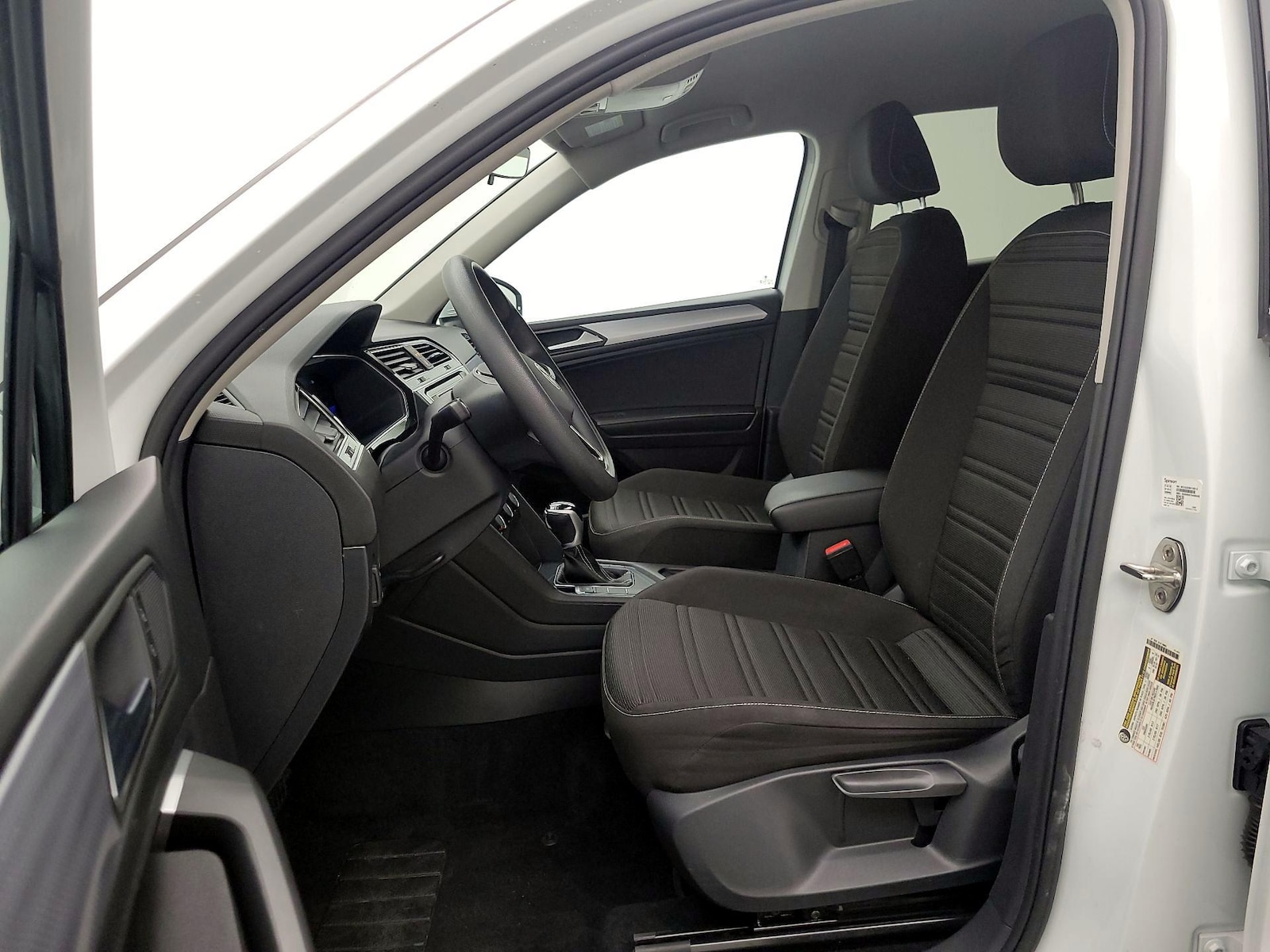 2023 Volkswagen Tiguan S - Photo 12