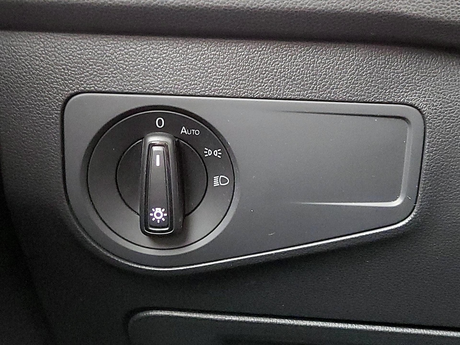 2023 Volkswagen Tiguan S - Photo 14